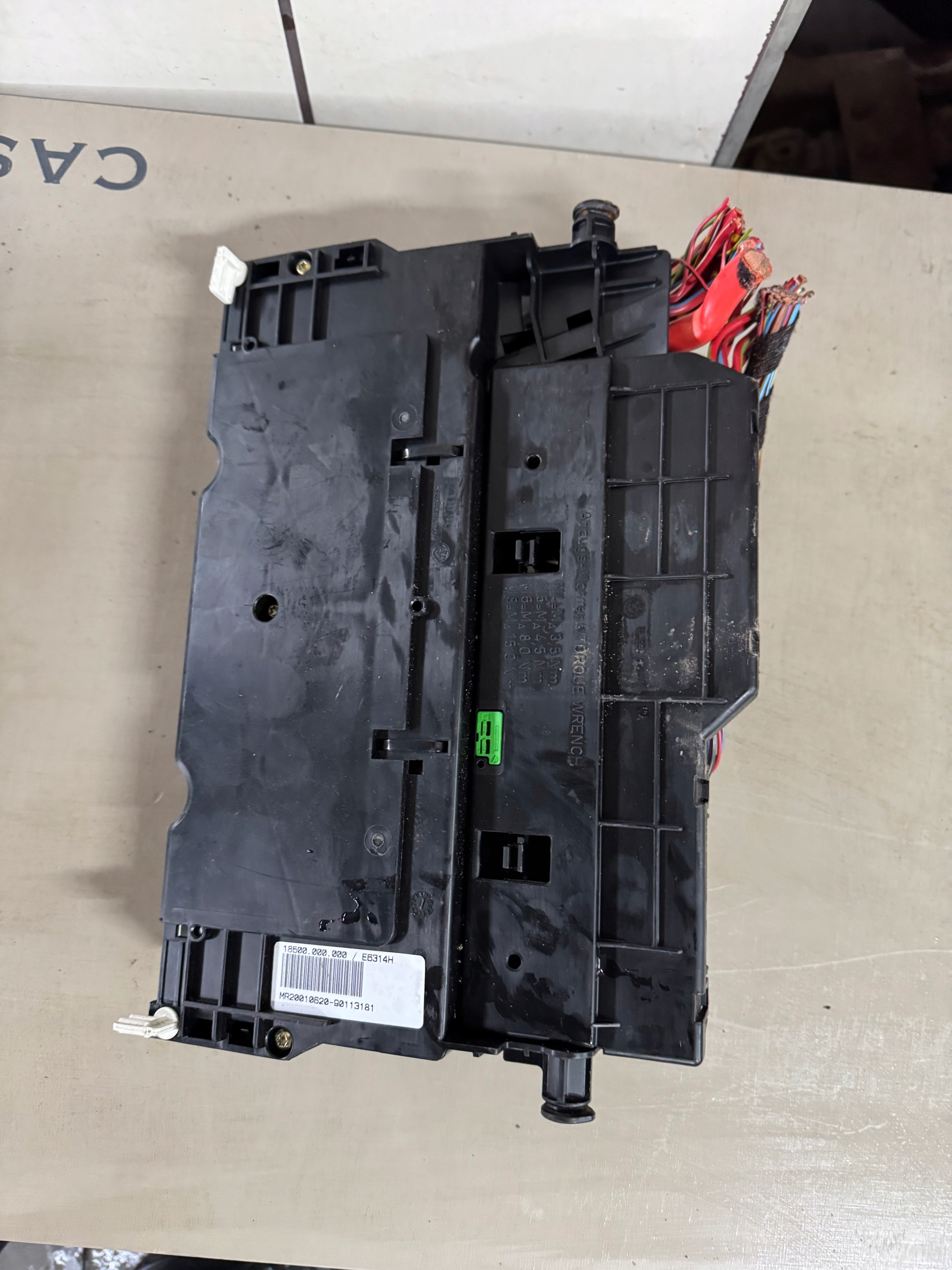 BMW 3 E46 98-01 Module fusibles 1.6 E6314H