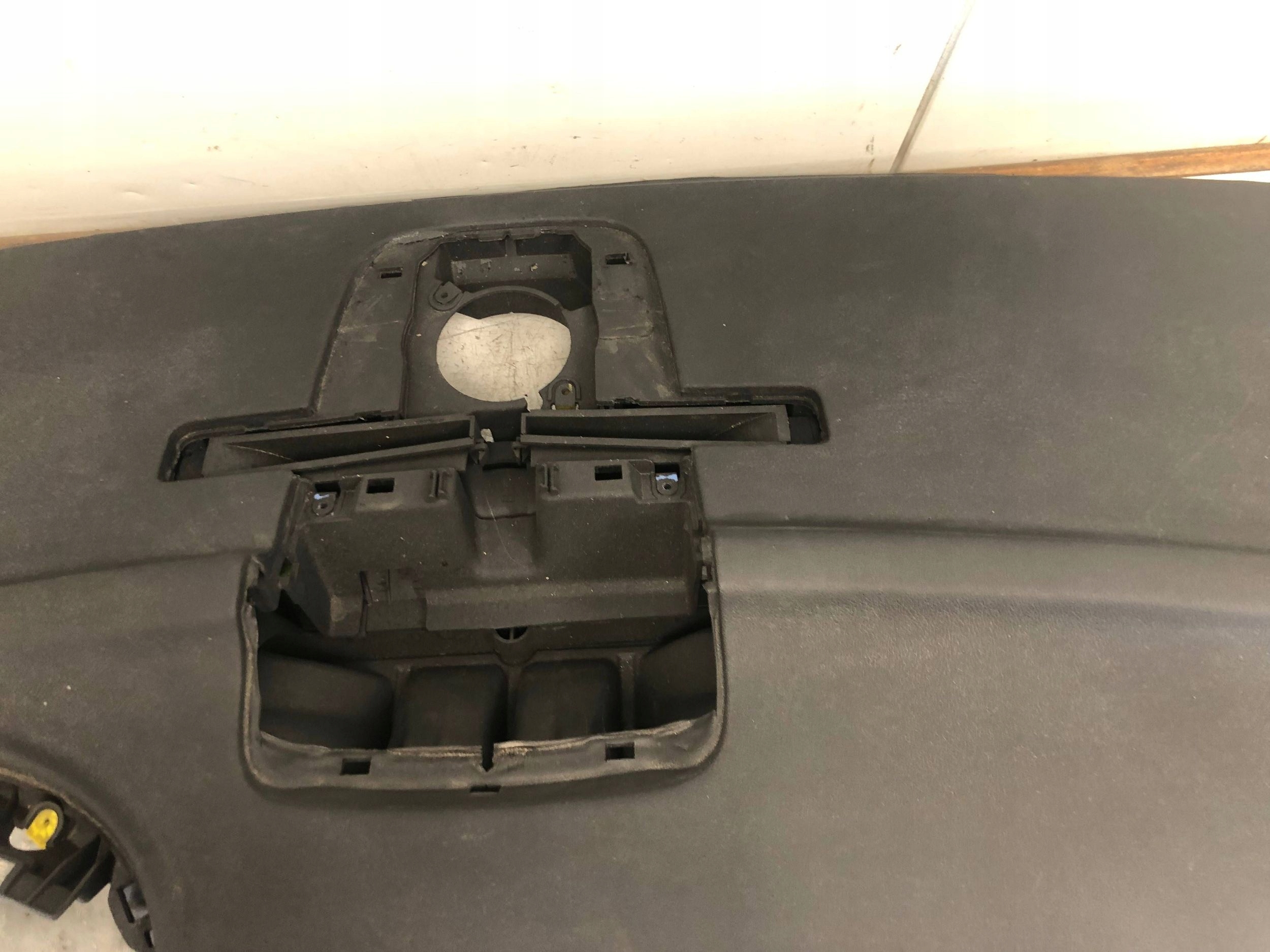 originál console dashboard instrument panel OPEL MERIVA B 13315252
