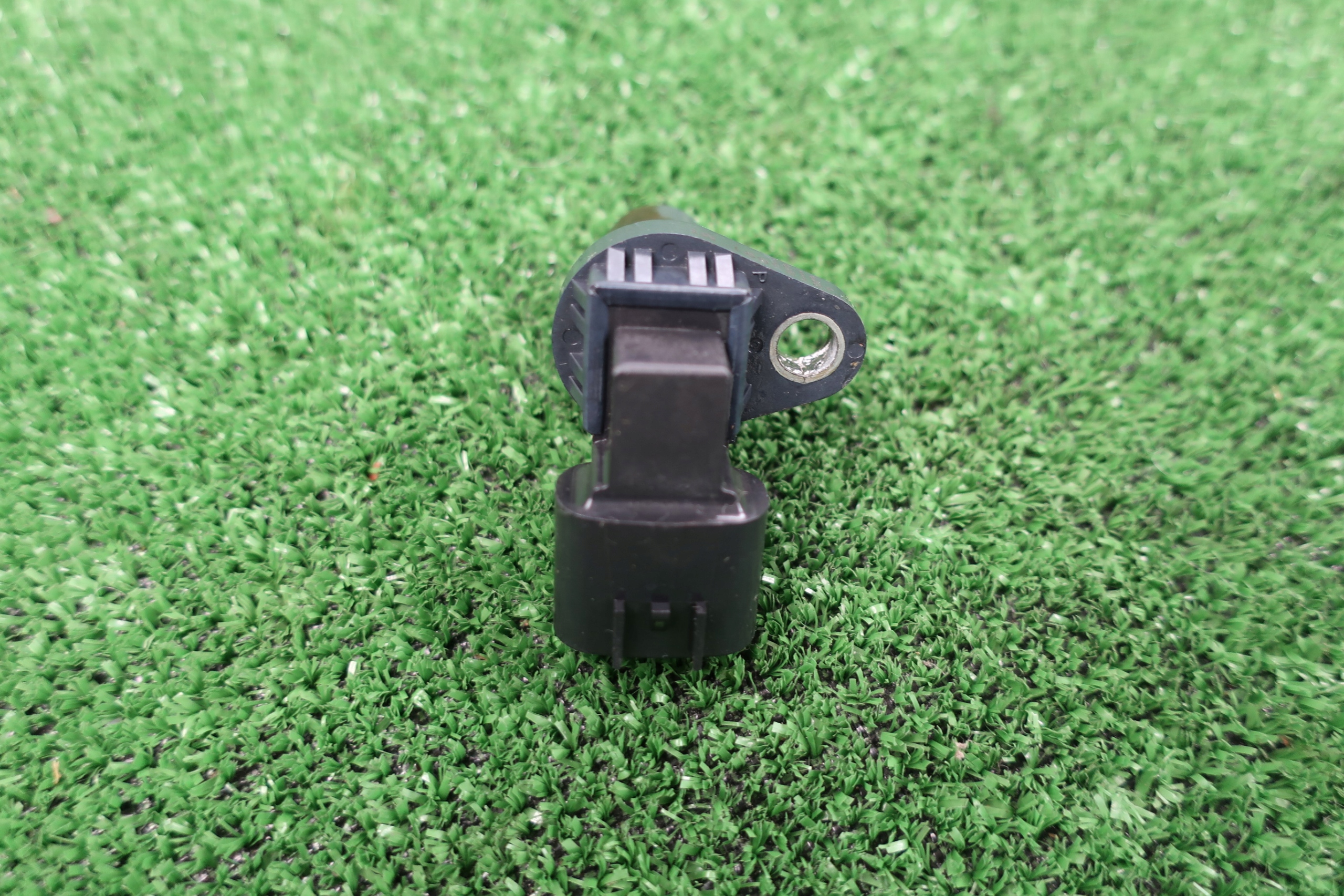 Датчик валу SUZUKI JIMNY 1.3 16v dohc J5T23891