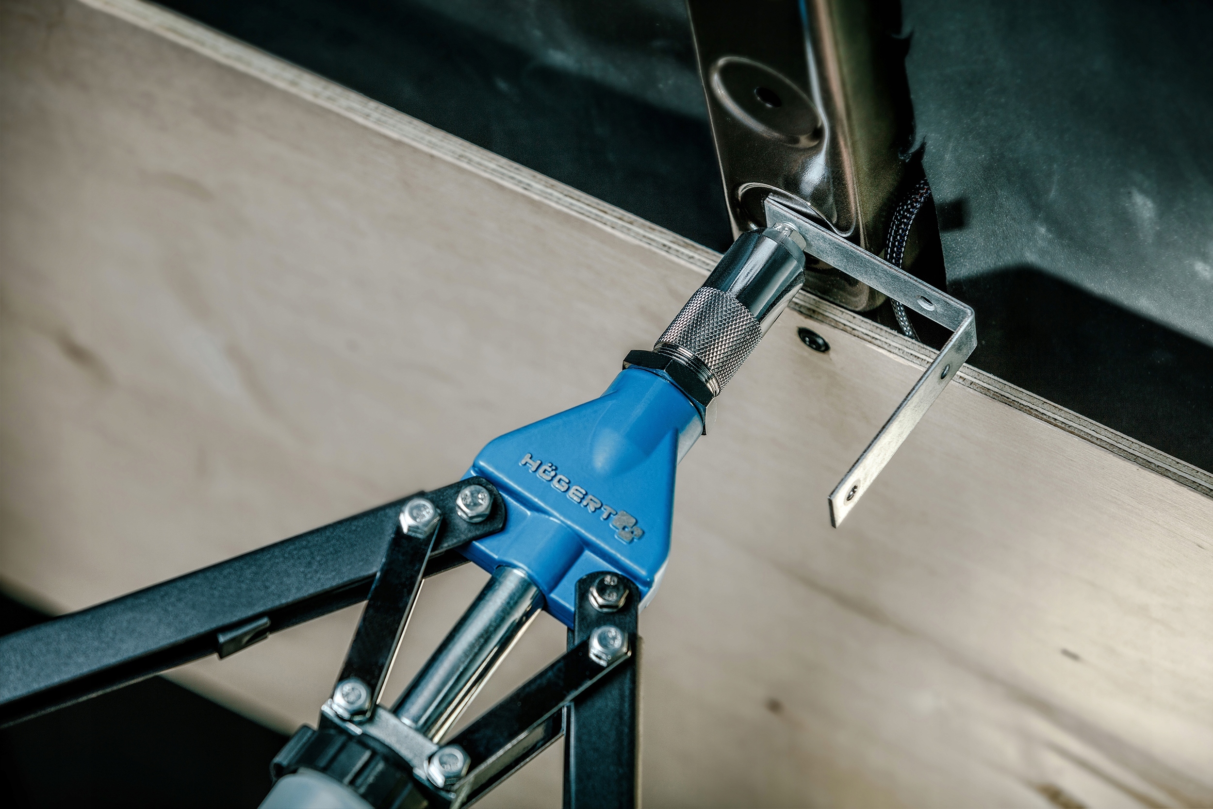 NITOWNICA DWURĘCZNA DŁUGA 3.2-6.4MM HOGERT Kod producenta HT2C156