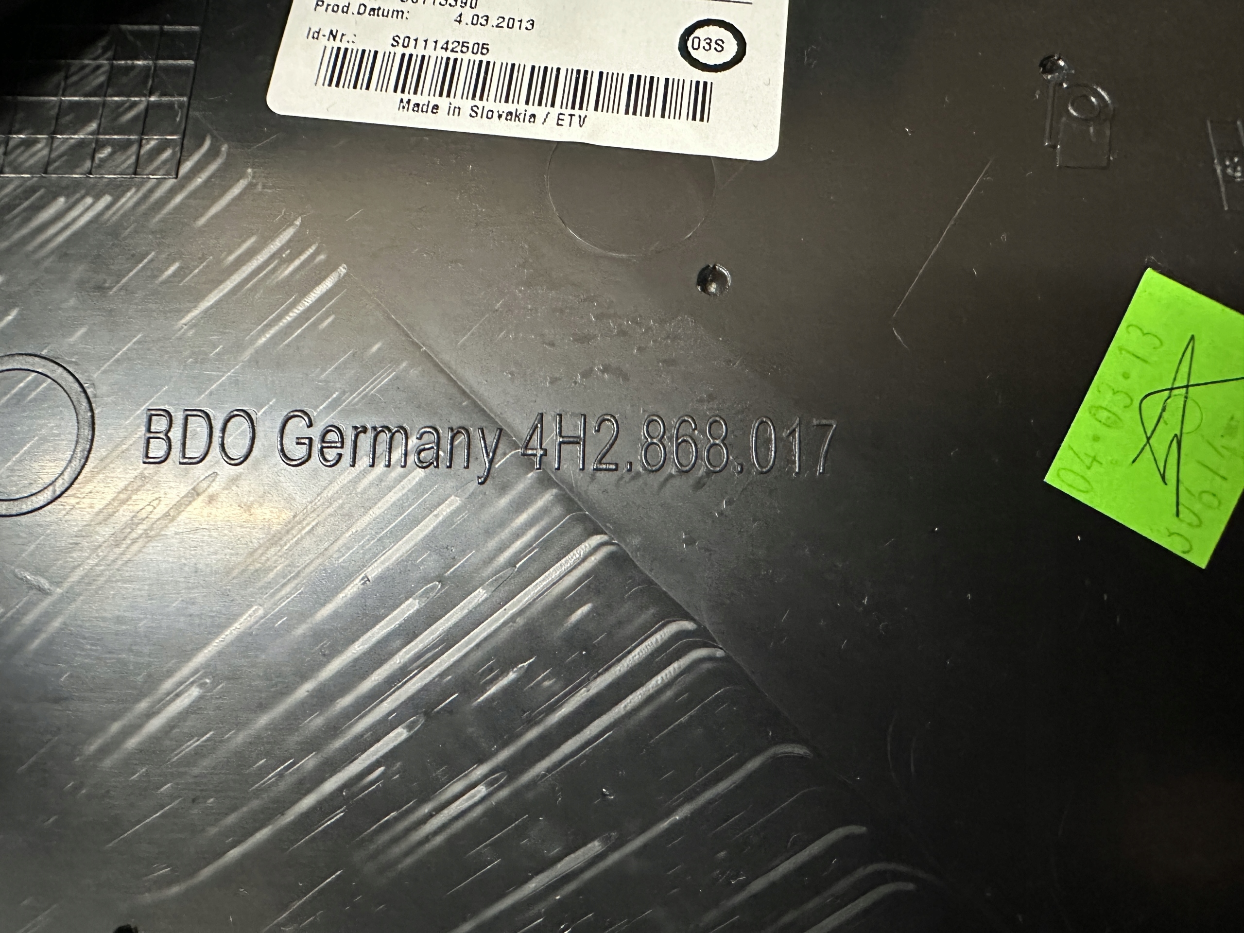 AUDI A8 4H D4 side door left front