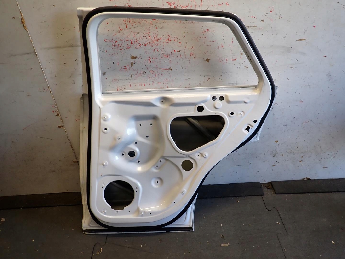door rear part rear. right AUDI Q2 2016