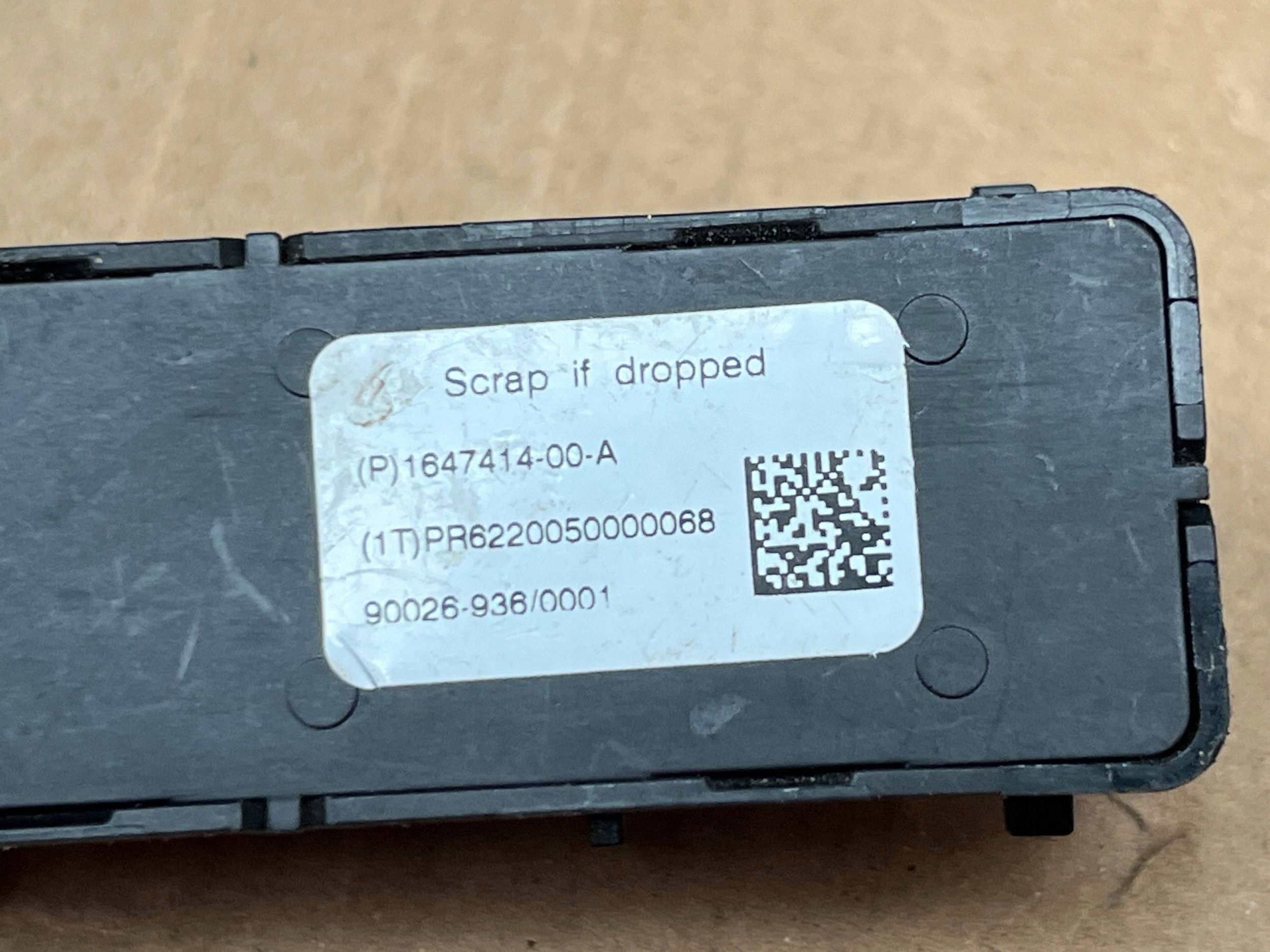 PANEL controls TESLA MODEL Y 164741400A 30761150 255kw 2024 !J