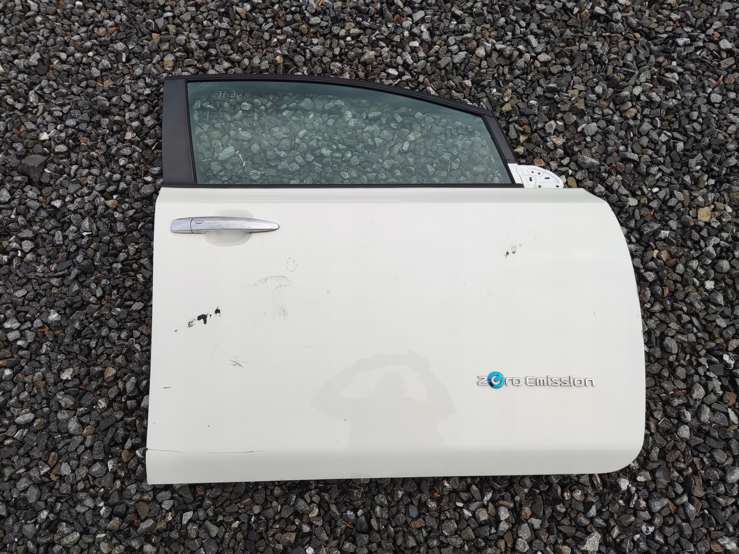 door right front front NISSAN LEAF and 2011-2017