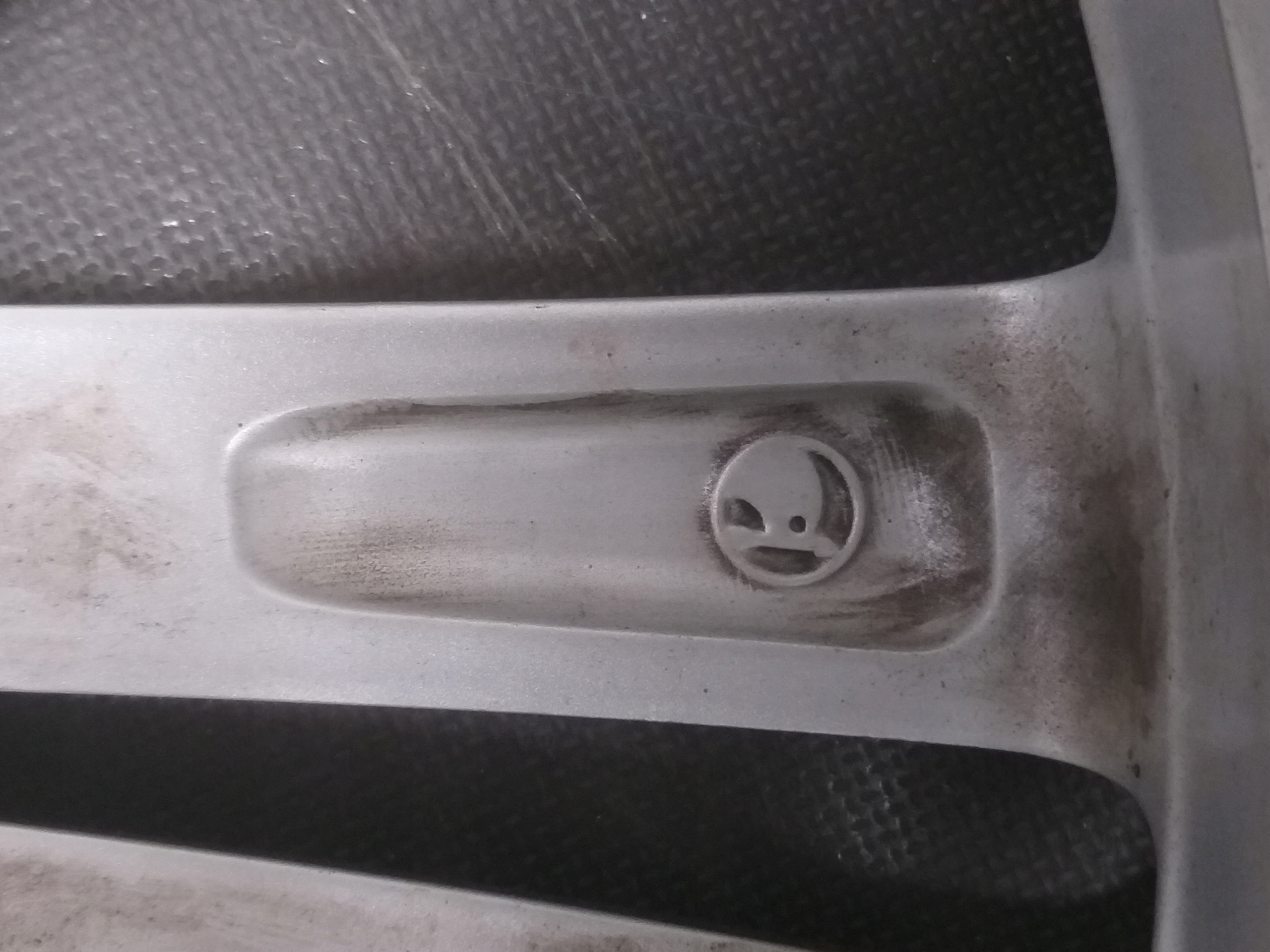 disk hliníkový SKODA 7J 19" ET43 5X112 565601025B