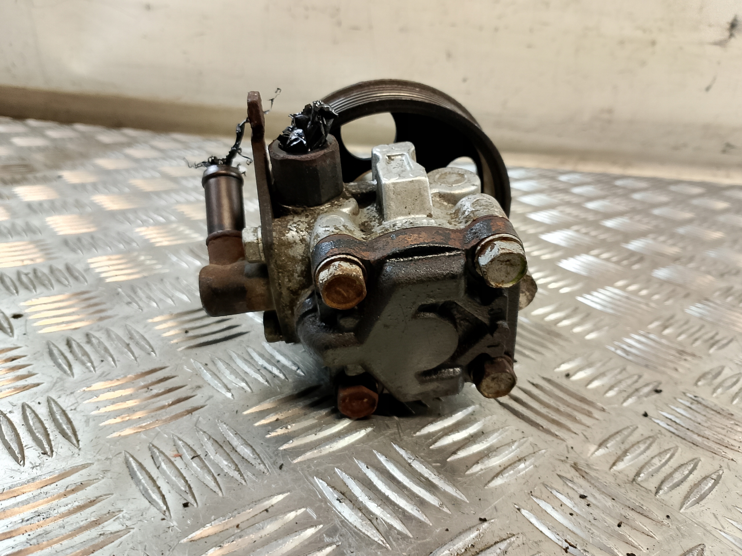 Pompa servosterzo HYUNDAI ACCENT II 2 1.5 D