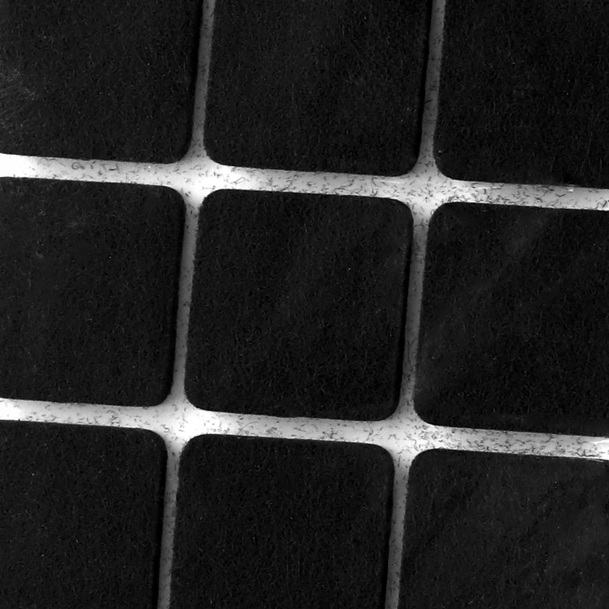 48x PODKŁADKI FILCOWE POD MEBLE KRZESŁA SAMOPRZYLEPNE ZESTAW GRUBE Materiał filc