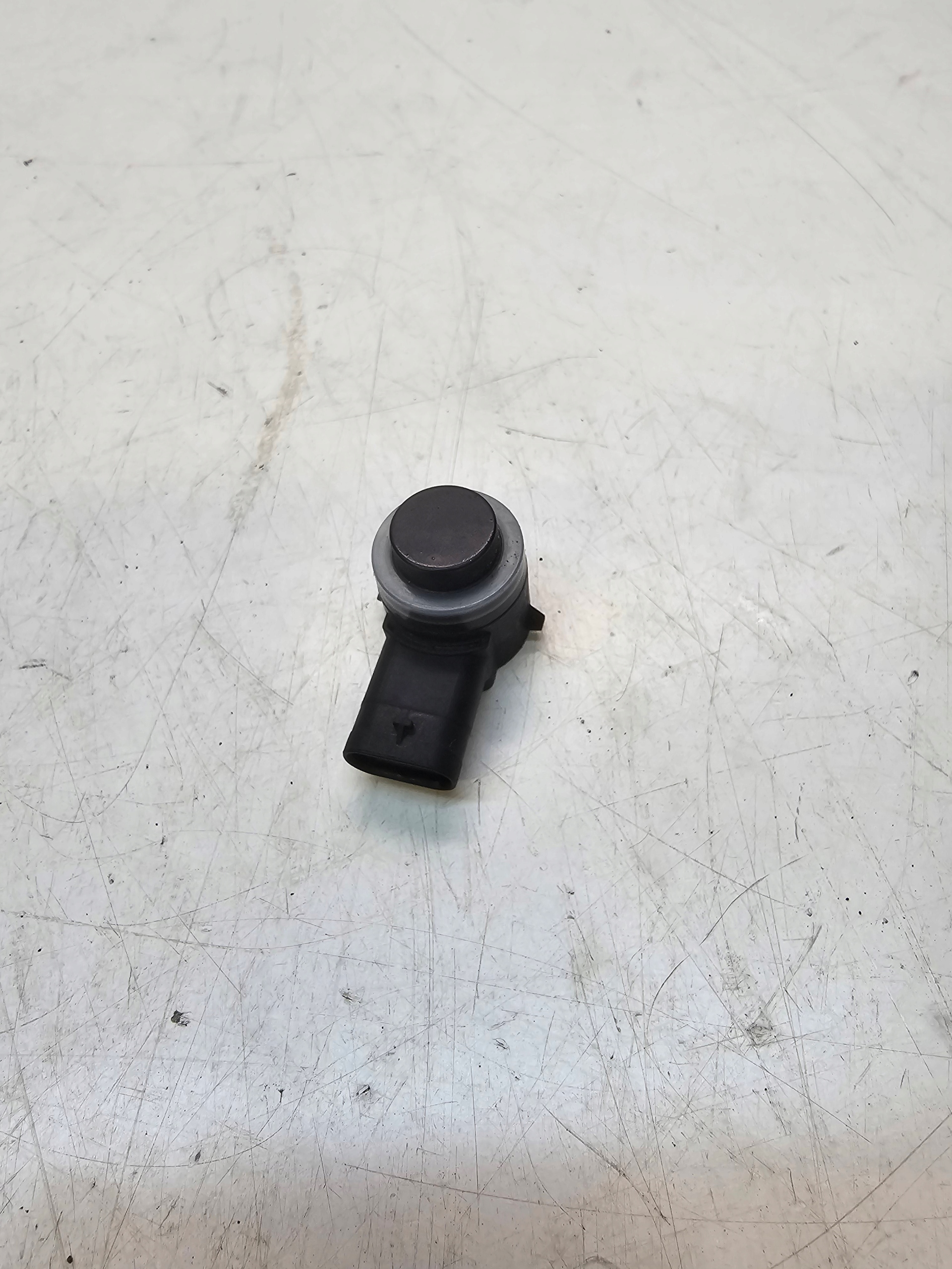 Sensor Parken PDC vorne oder heck AUDI VW SEAT SKODA 5Q0919275B