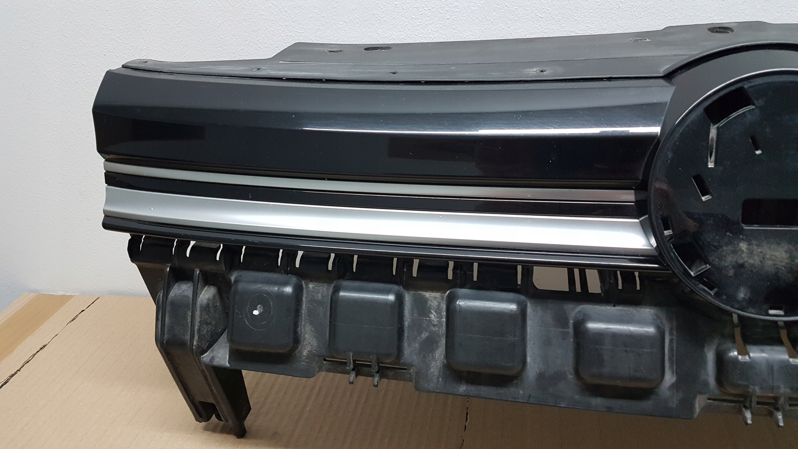 VW Caddy Kühlergrill FRONTGRILL Kühlergitter - Thumbnail 3