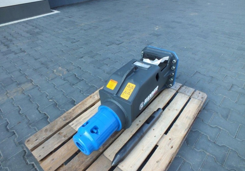 Mlot hydrauliczny Hammer Monoblok 190kg SB200 Weight with packaging 190 kg