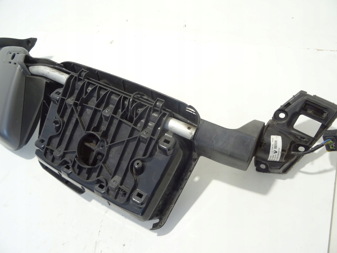 LUSTERKO PRAWE RENAULT T 13-22 84188482 Podgrzewanie tak