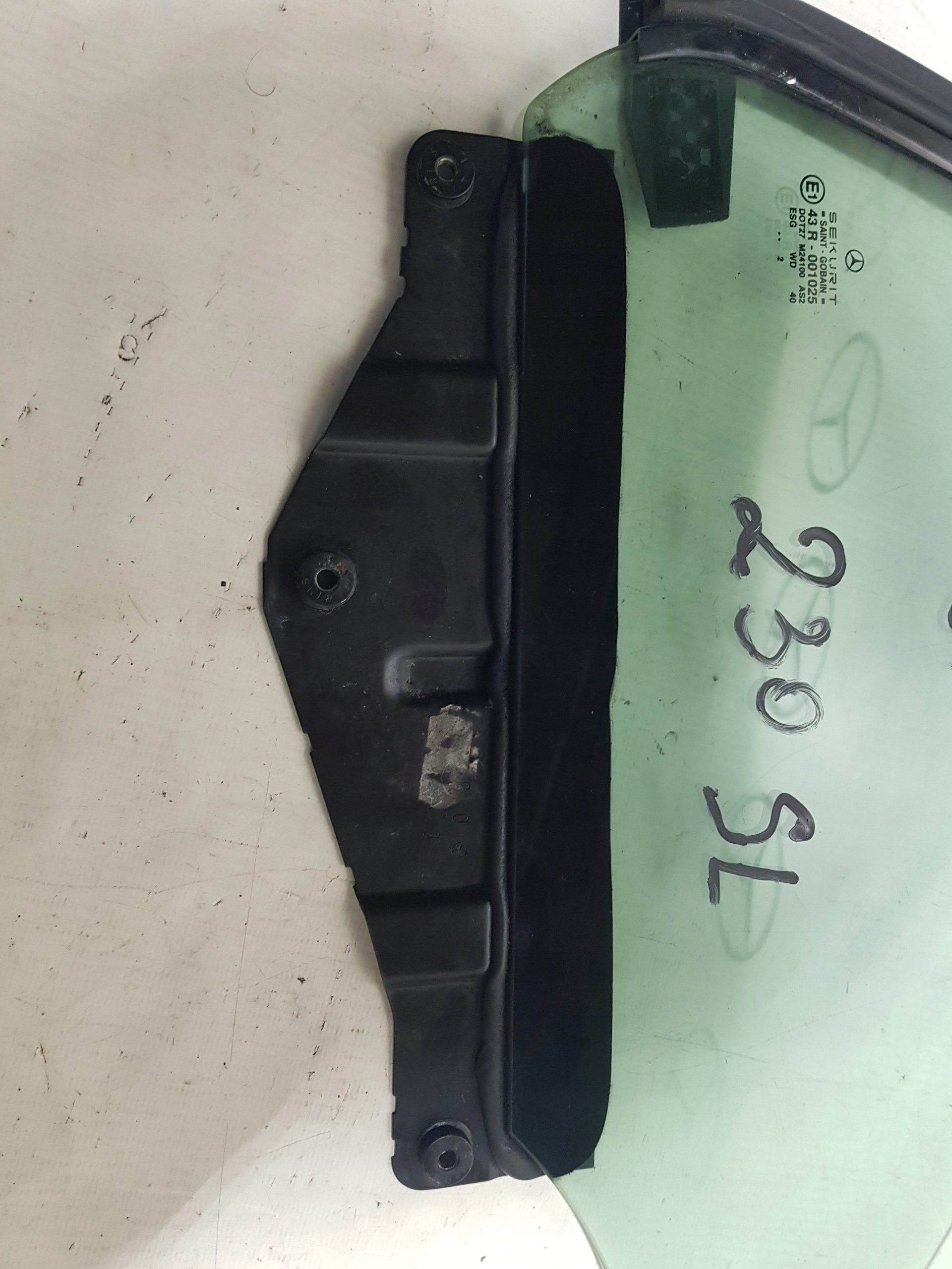 MERCEDES SL R230 W230 window left rear part left rear