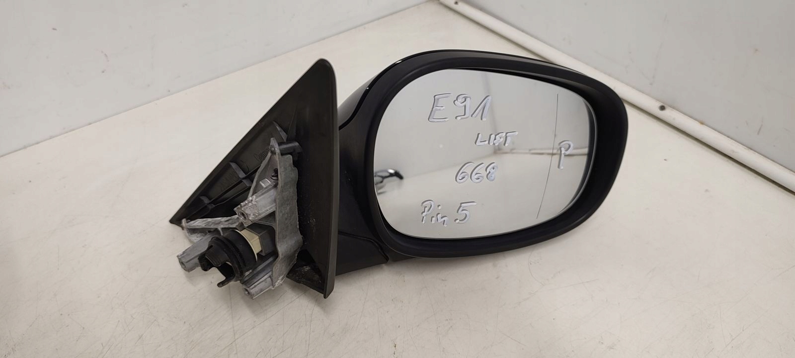 mirror right 5pin BMW E91 LIFT 2,0D 668