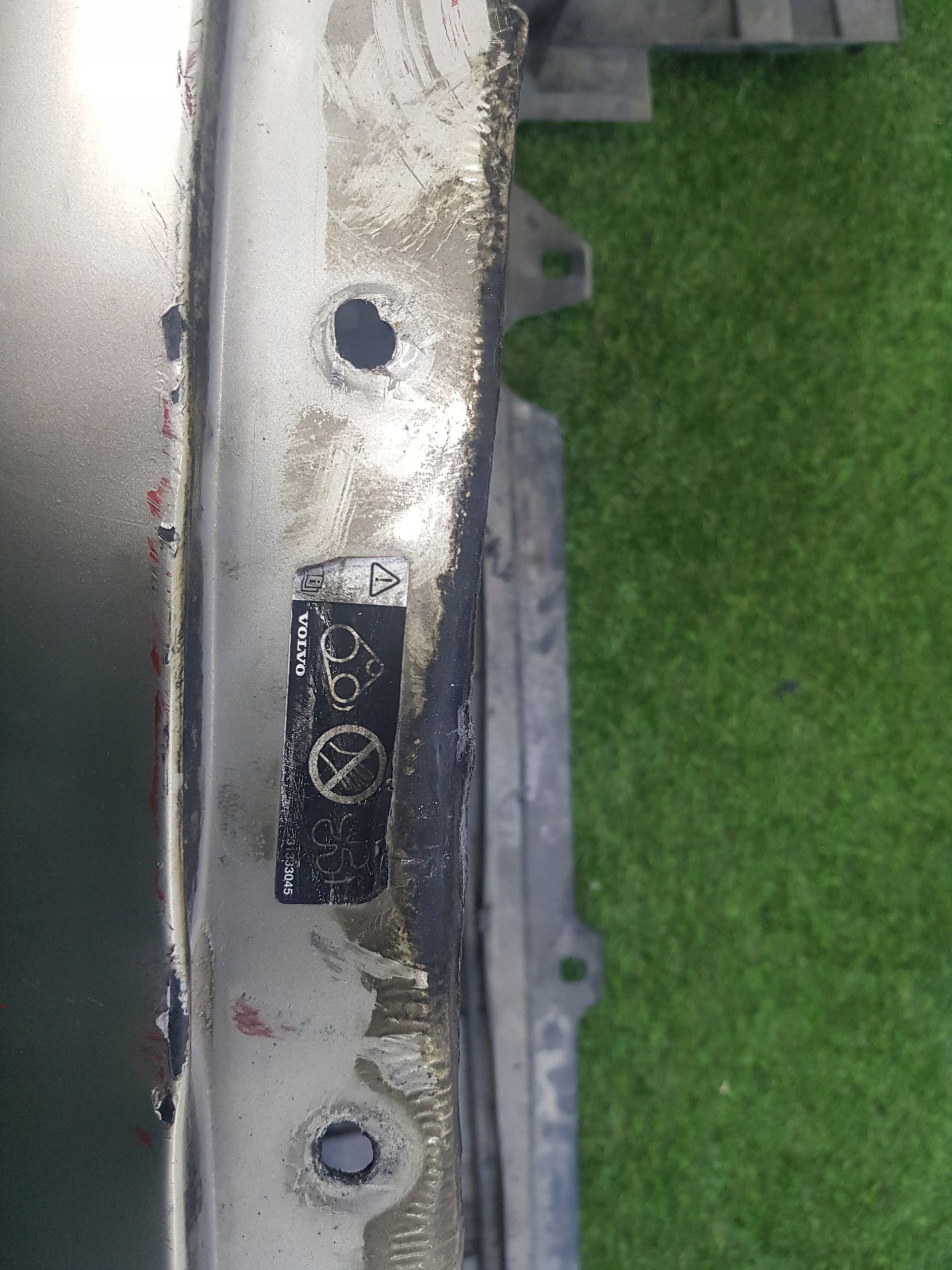 nárazník předek přední VOLVO XC70 II 2015 4xPDC