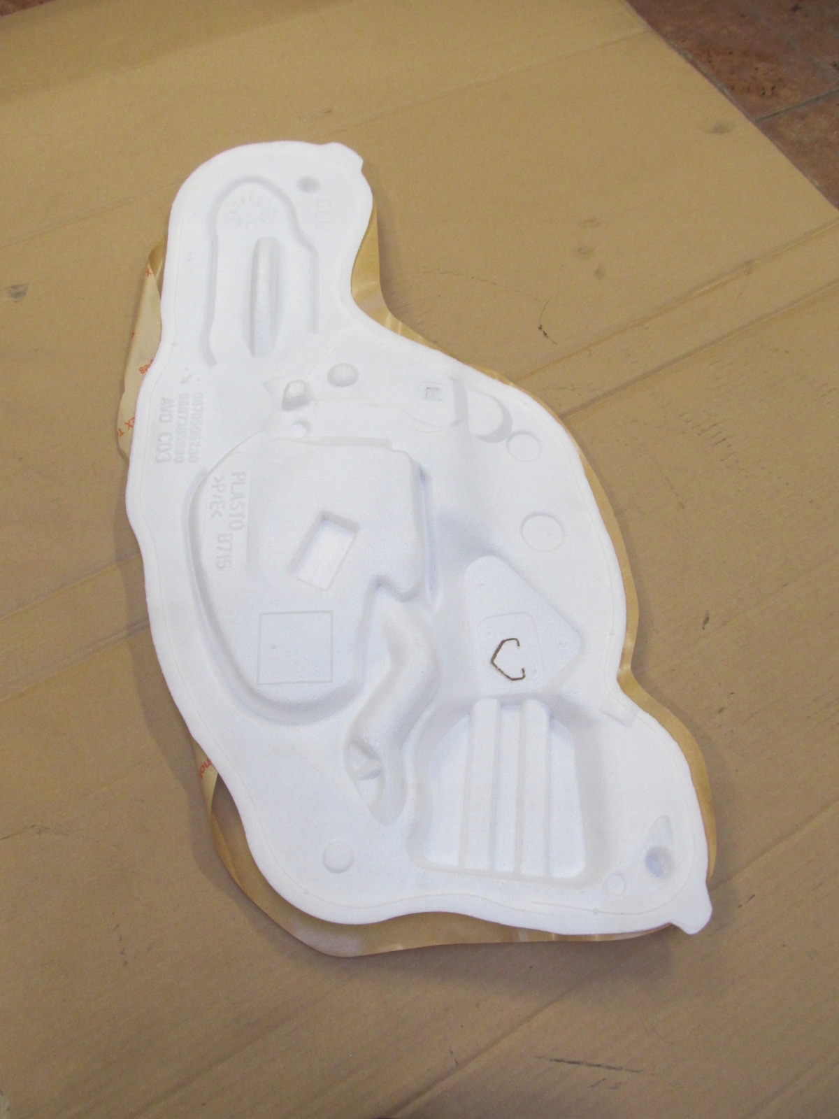 CITROEN C4 DS4 10 15 WYGLUSZENIE PRAWY PRZOD C203 Part manufacturer Volvo original OE