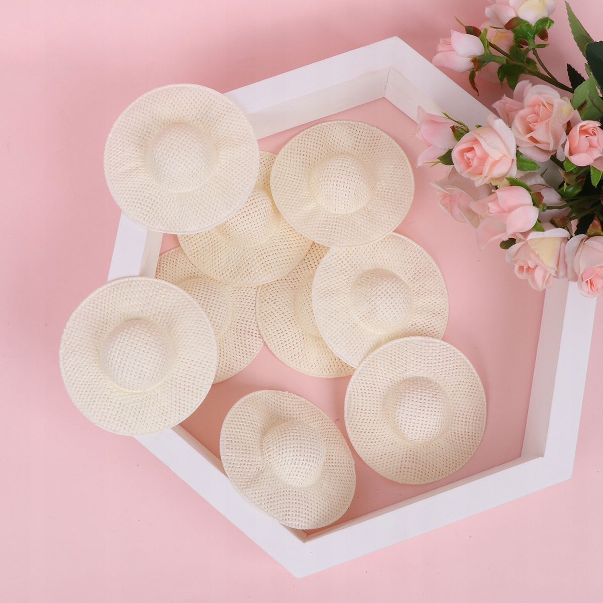 RĘCZNIE WYKONANY MINIKAPELKA MINIATUROWE CZAPKI NA TOPY Z rondem Marka bez marki