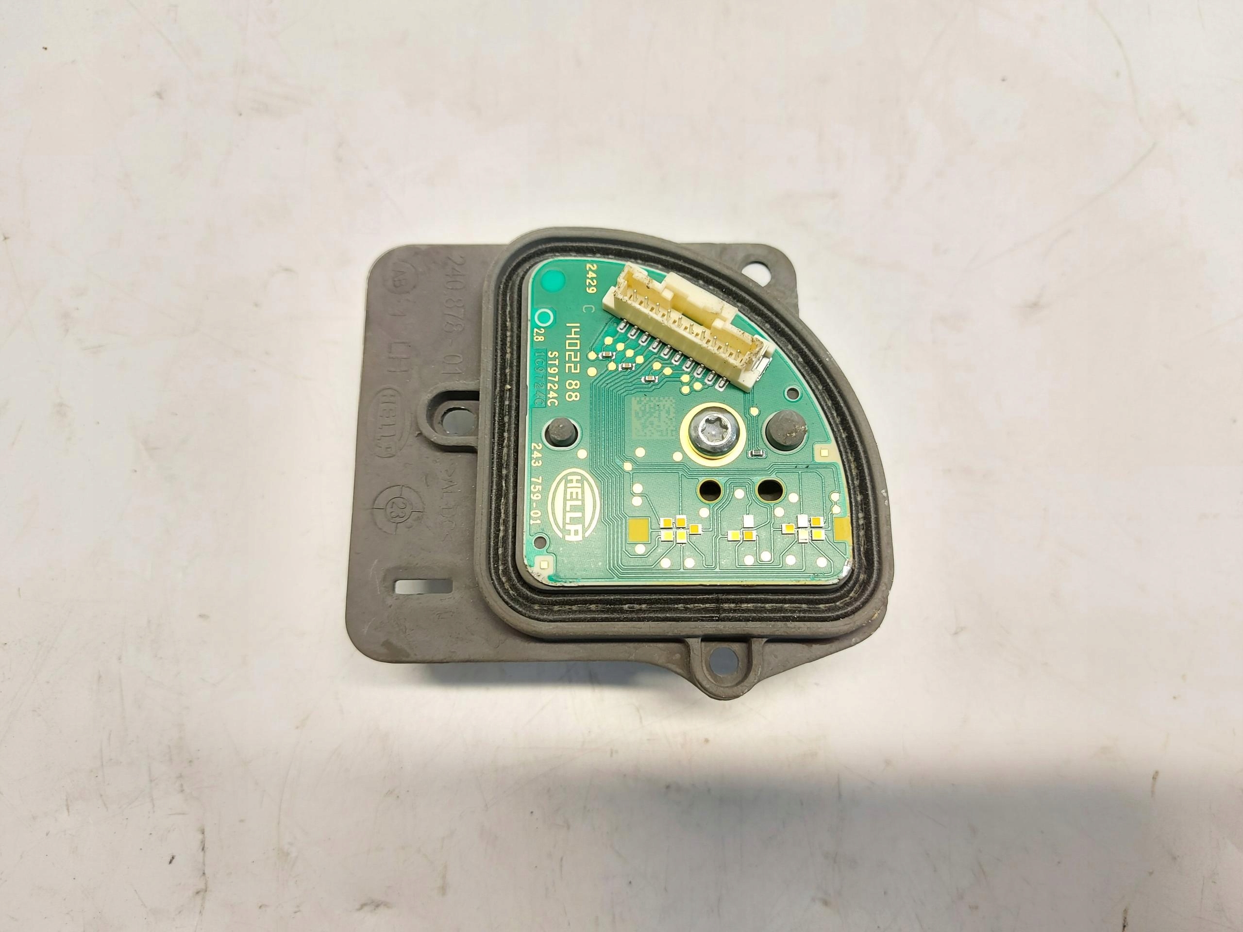 BMW iX i20 2023, Xdrive50 control unit module LED left front 243759-01