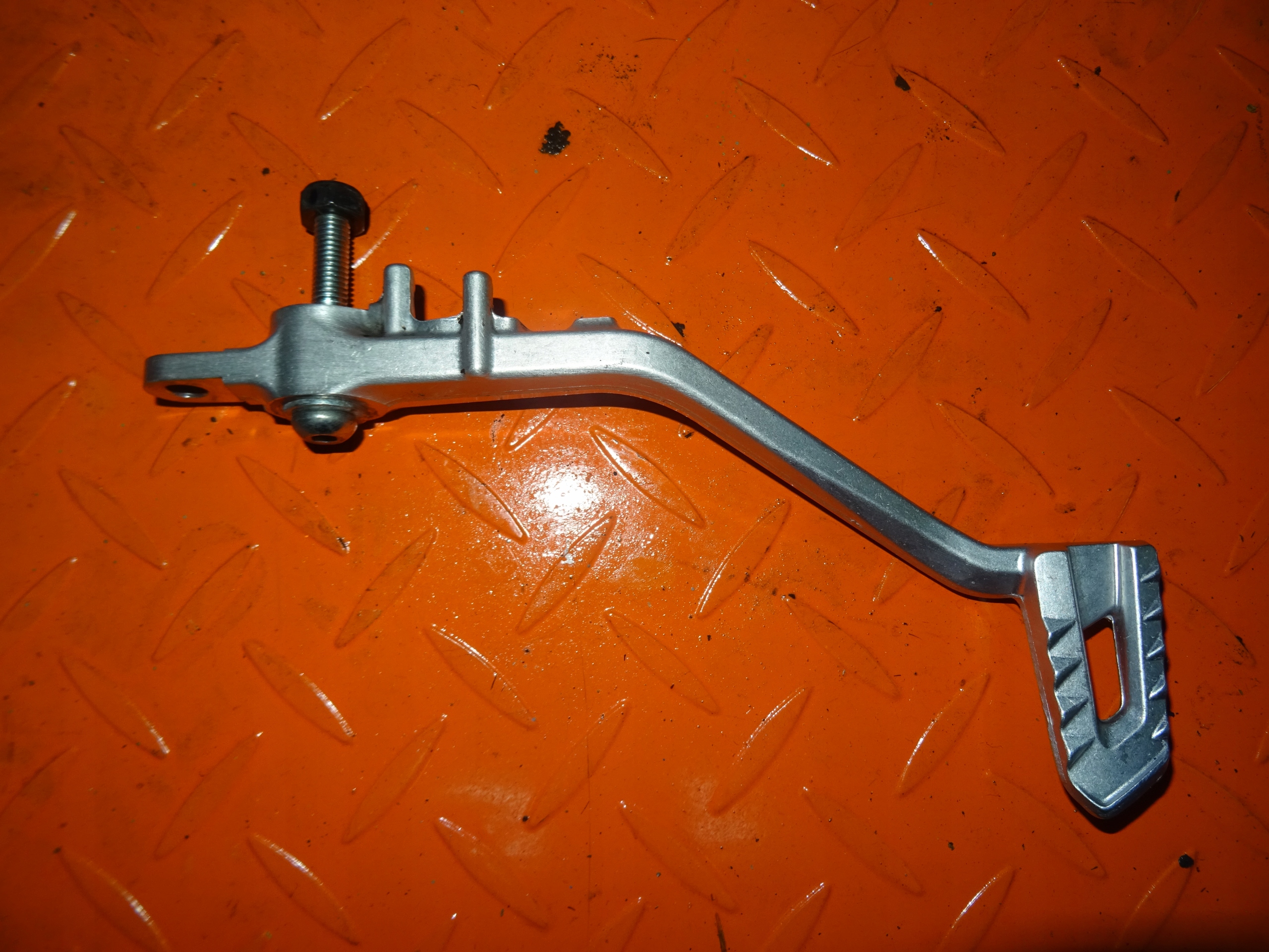 YAMAHA MT 10 18r dźwignia hamulca nożnego tył 432122341265 za 240 zł z