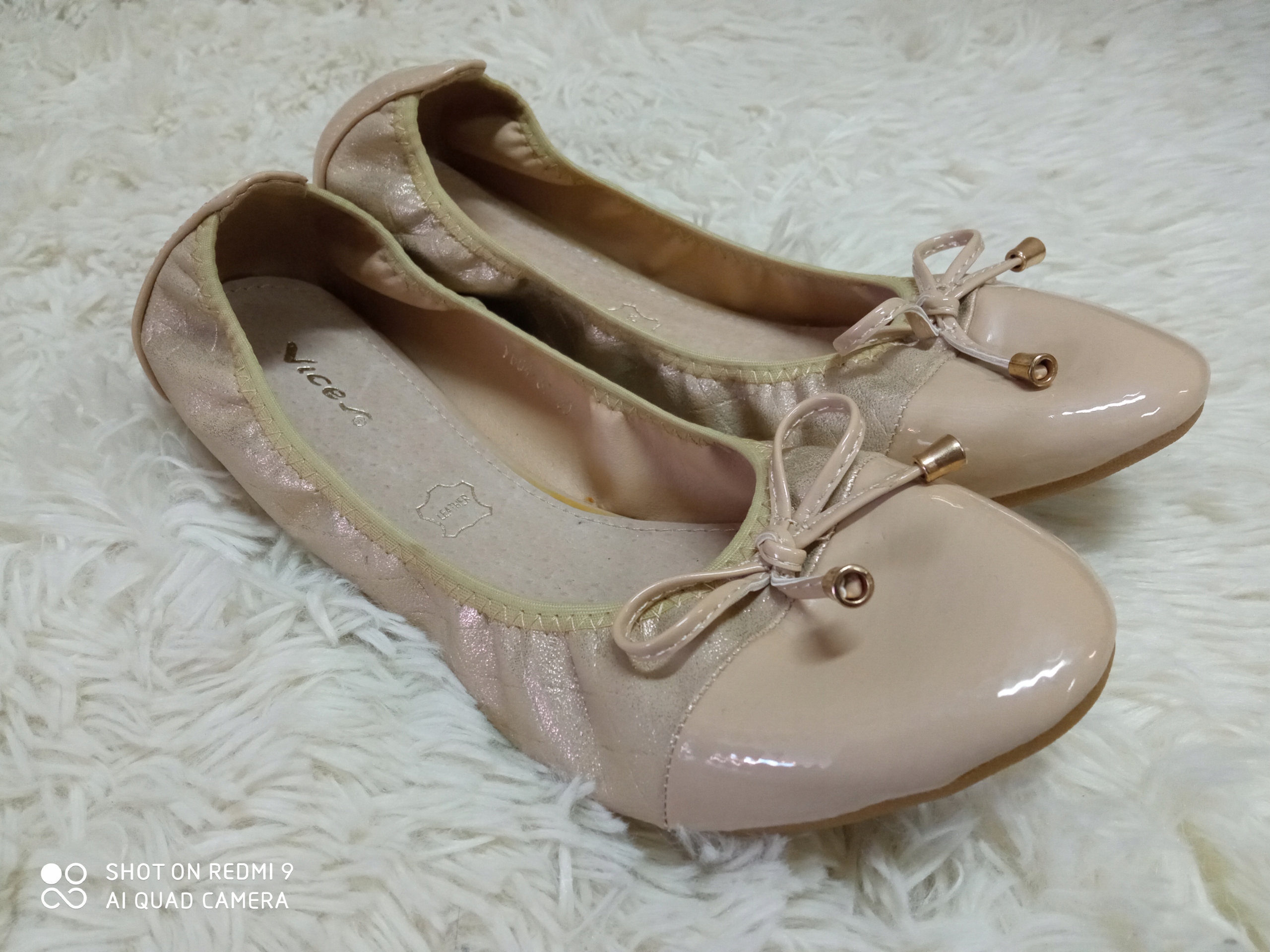 

Buty półbuty baleriny baletki Vices beż złote r.40