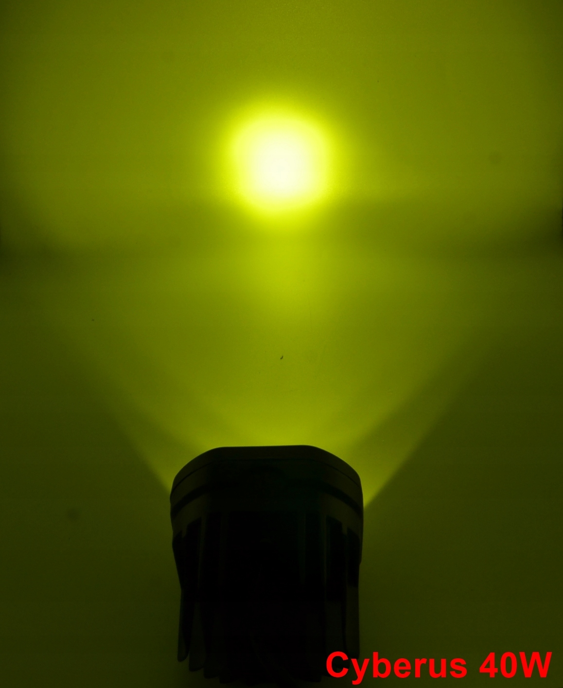 Halogeny led quad zolty 40W Weight with packaging 2 kg