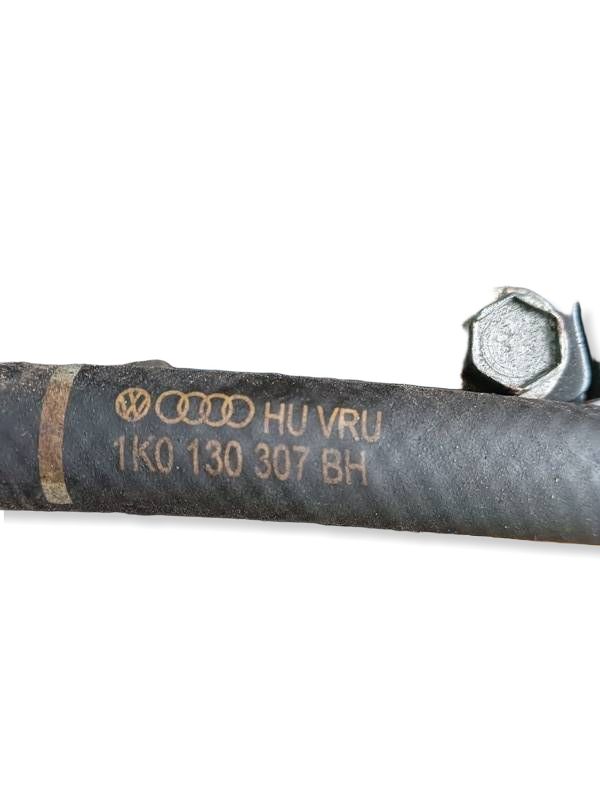 патрубок топливный насос A3 8P PASSAT YETI 2.0 tdi 1K0130307J