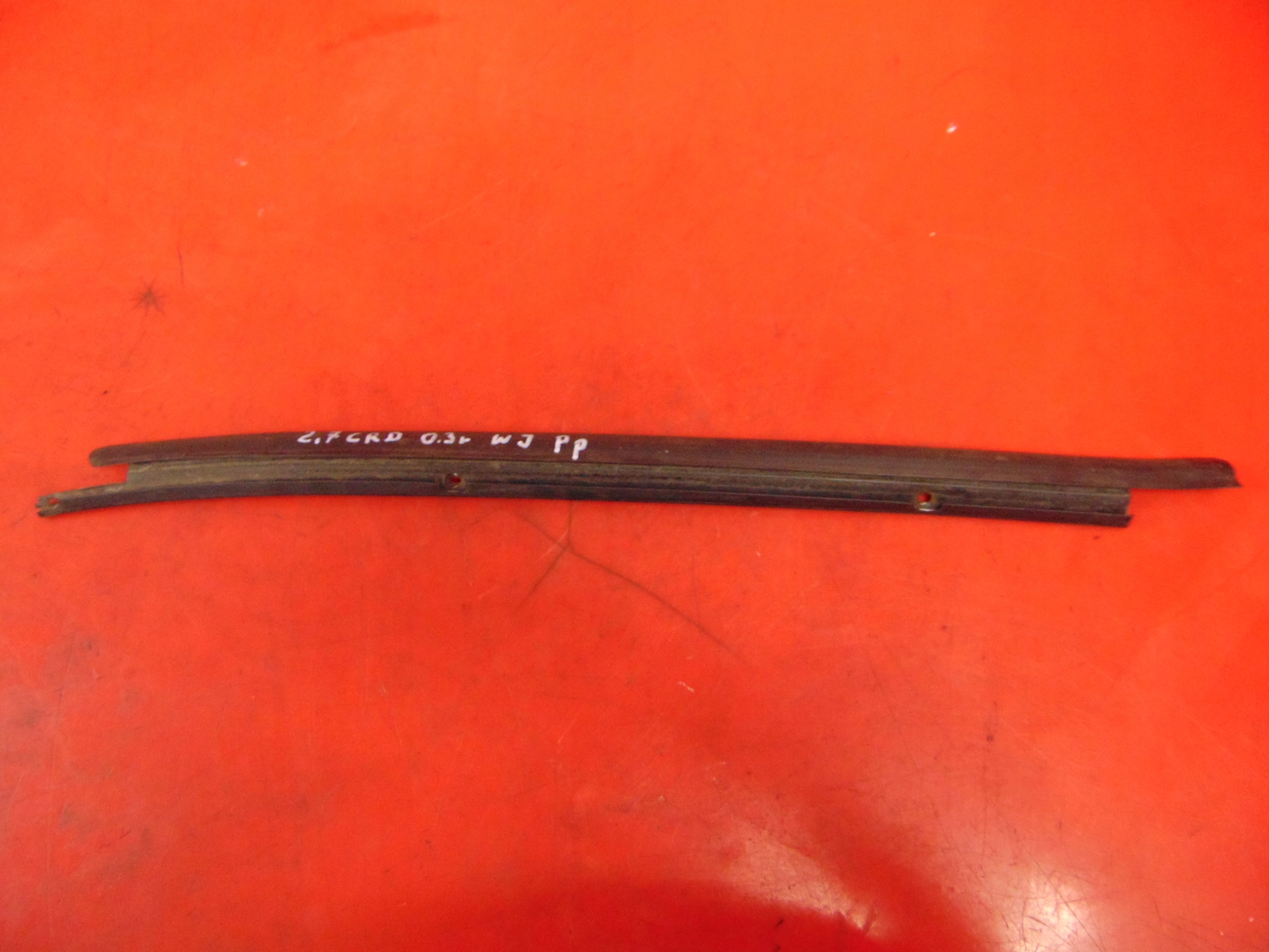 GRAND CHEROKEE II WJ moulding windows PRZEDNIEJ right