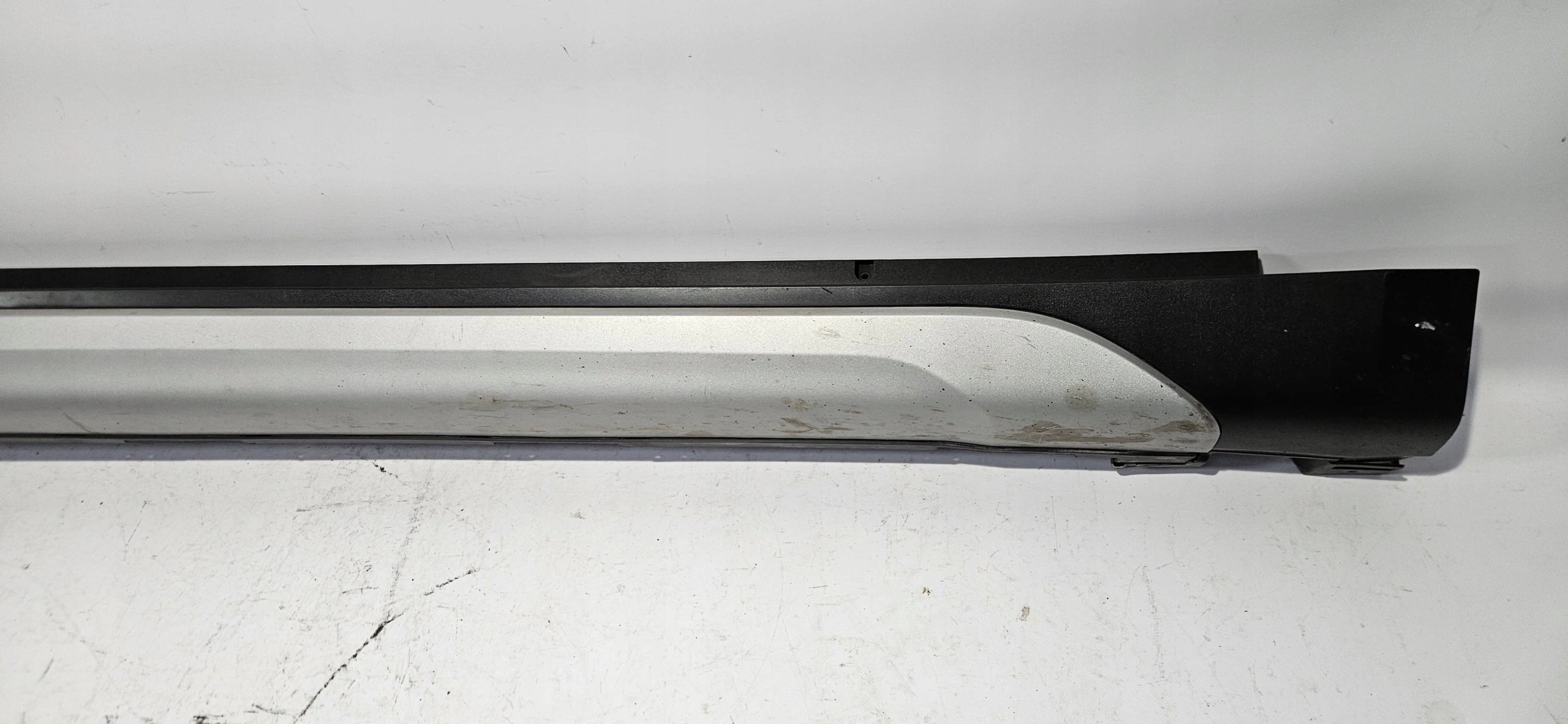 moulding threshold right SUZUKI SX4 SX-4 S-CROSS 13- original 77231-6IMO