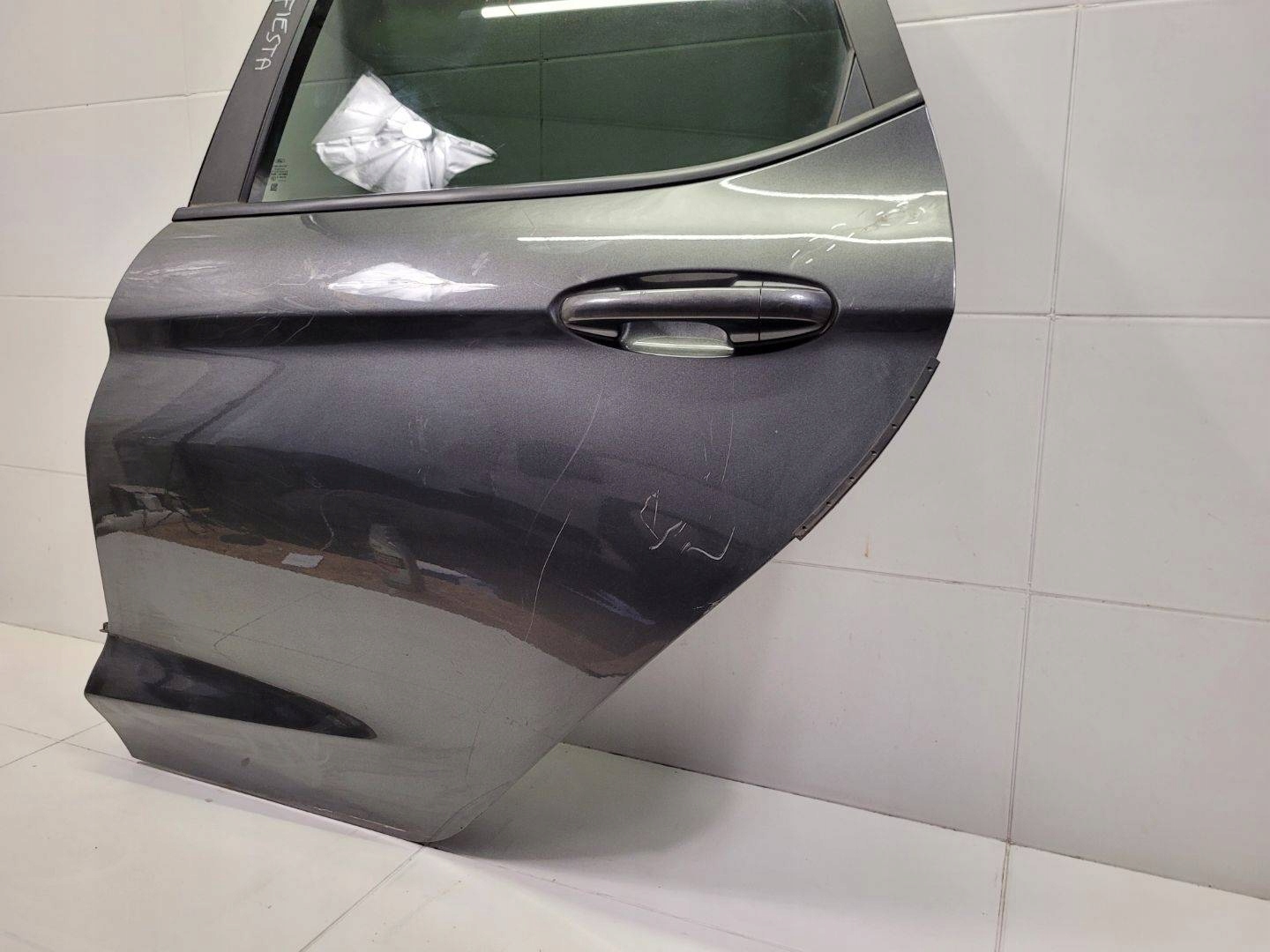 ajtó far bal strona Ford Fiesta 7 2019
