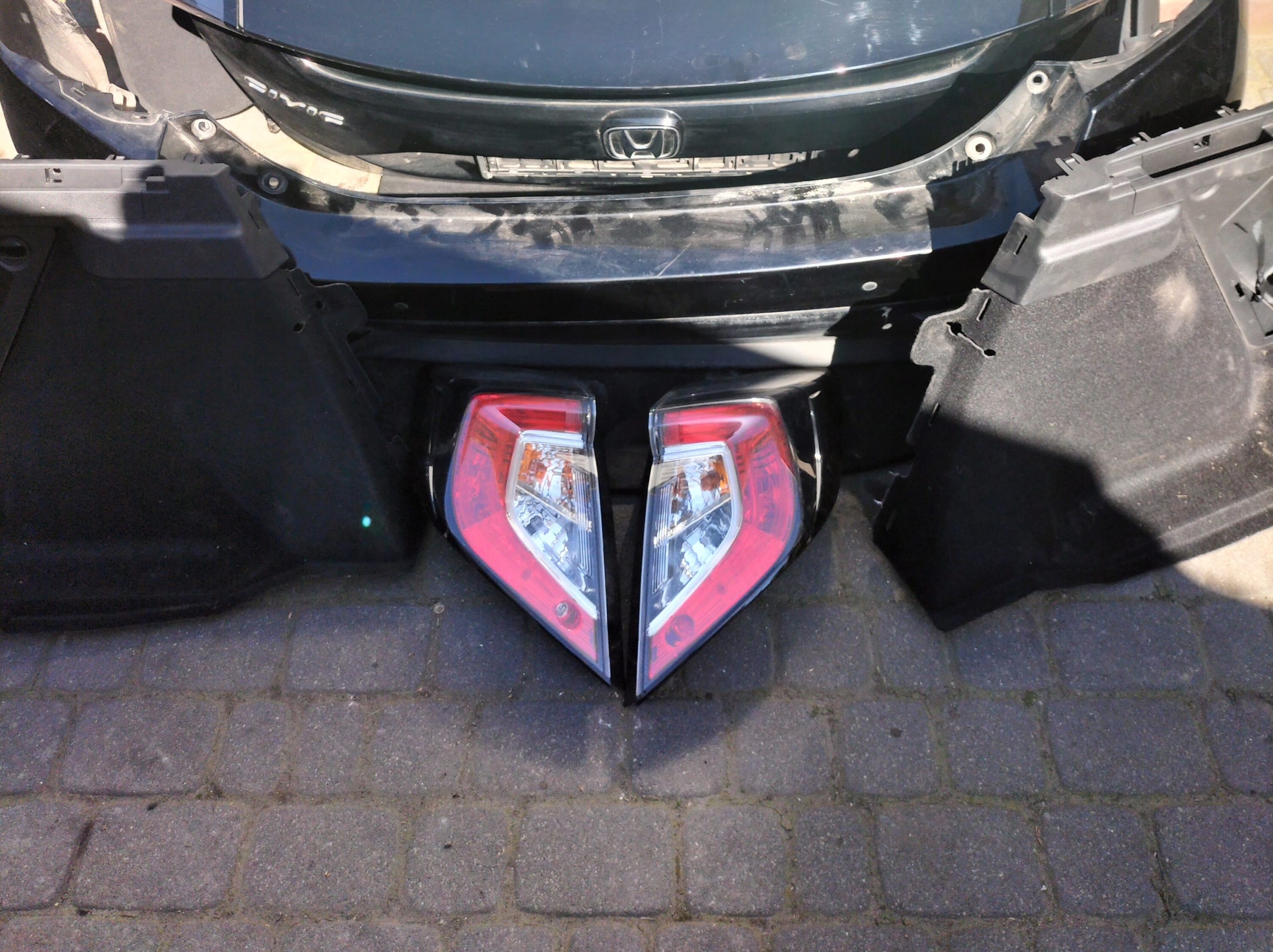 Honda Civic X зад.