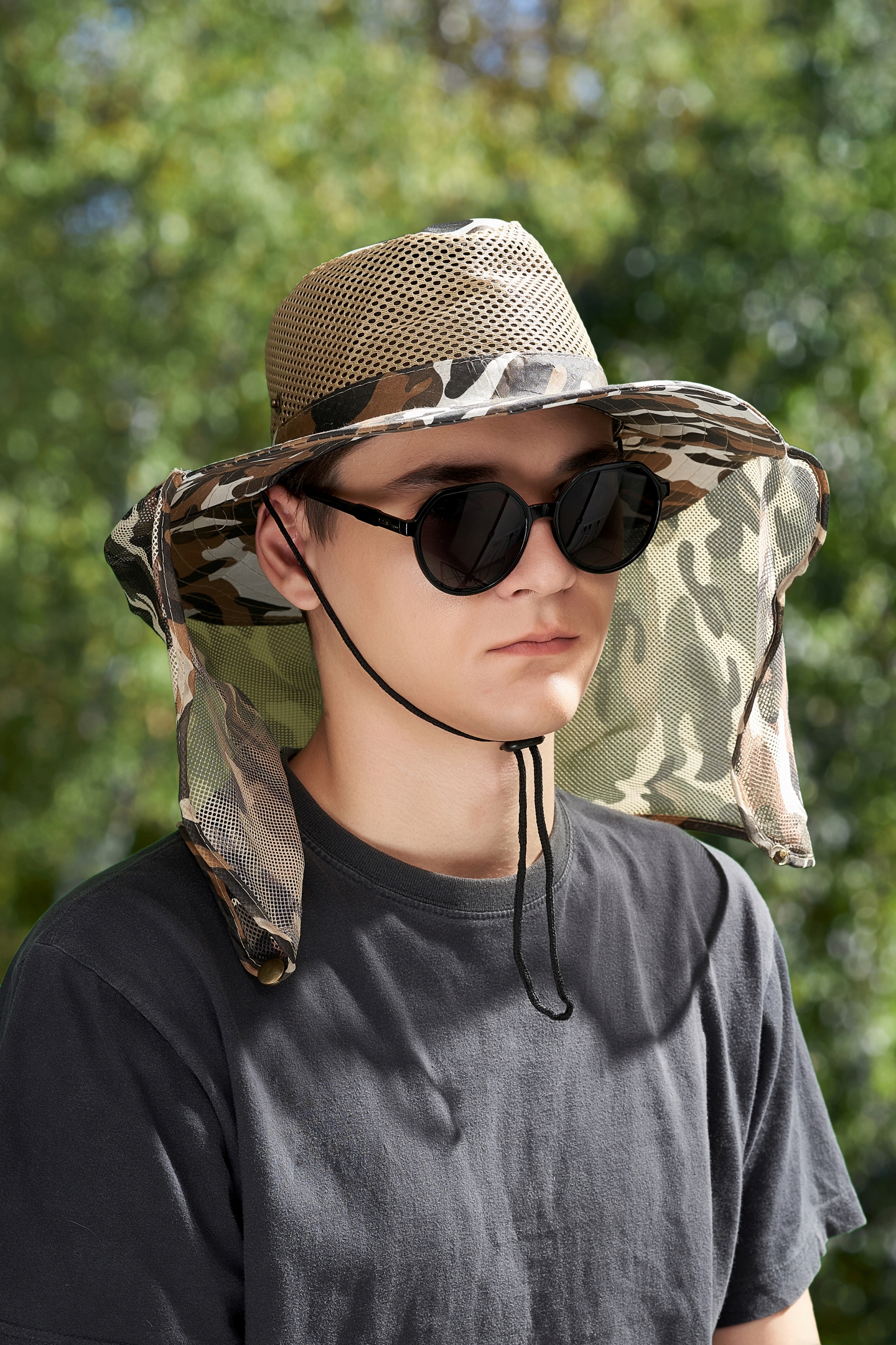 Kapelusz wędkarski z osłoną na kark kamuflaż