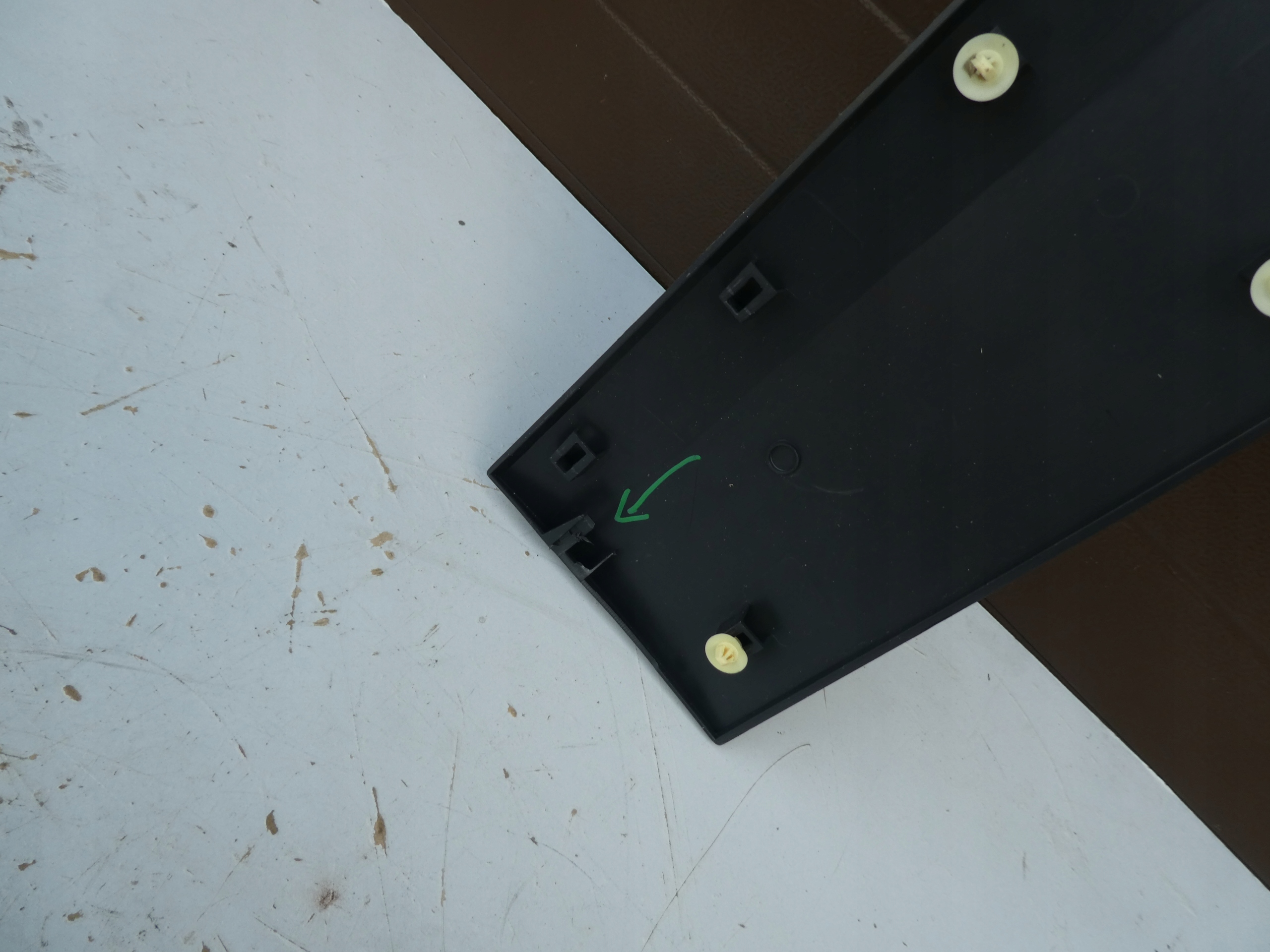 moulding side MERCEDES SPRINTER A906690800