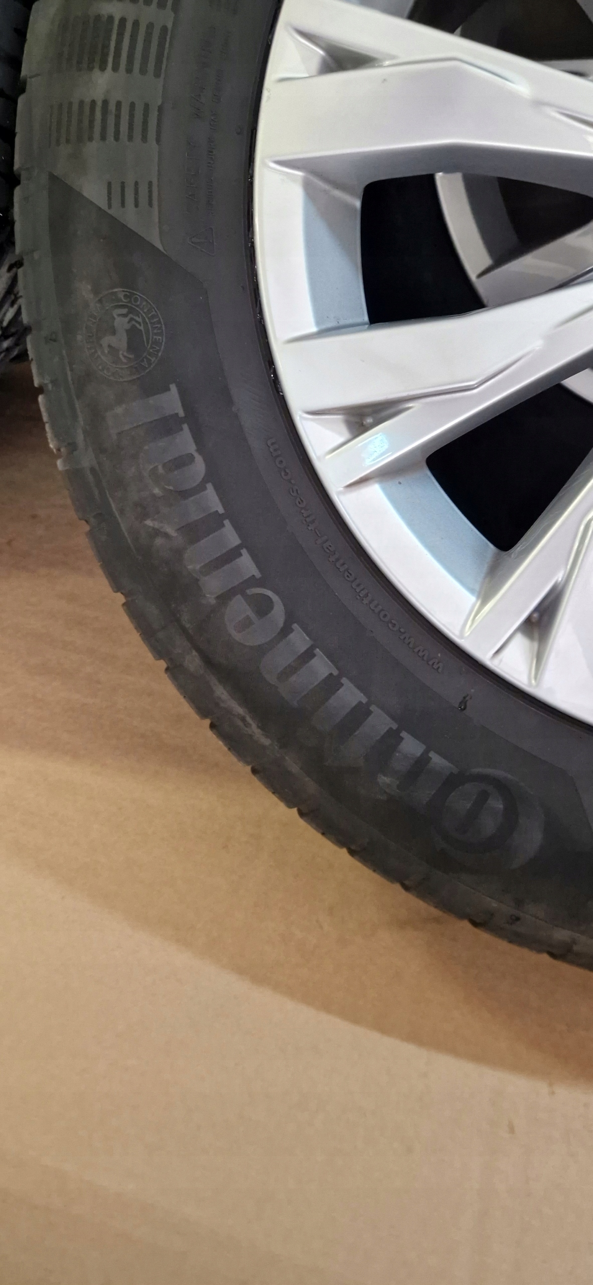 disc tyres TIGUAN 2016- 215/65/17 LATO IDEAL
