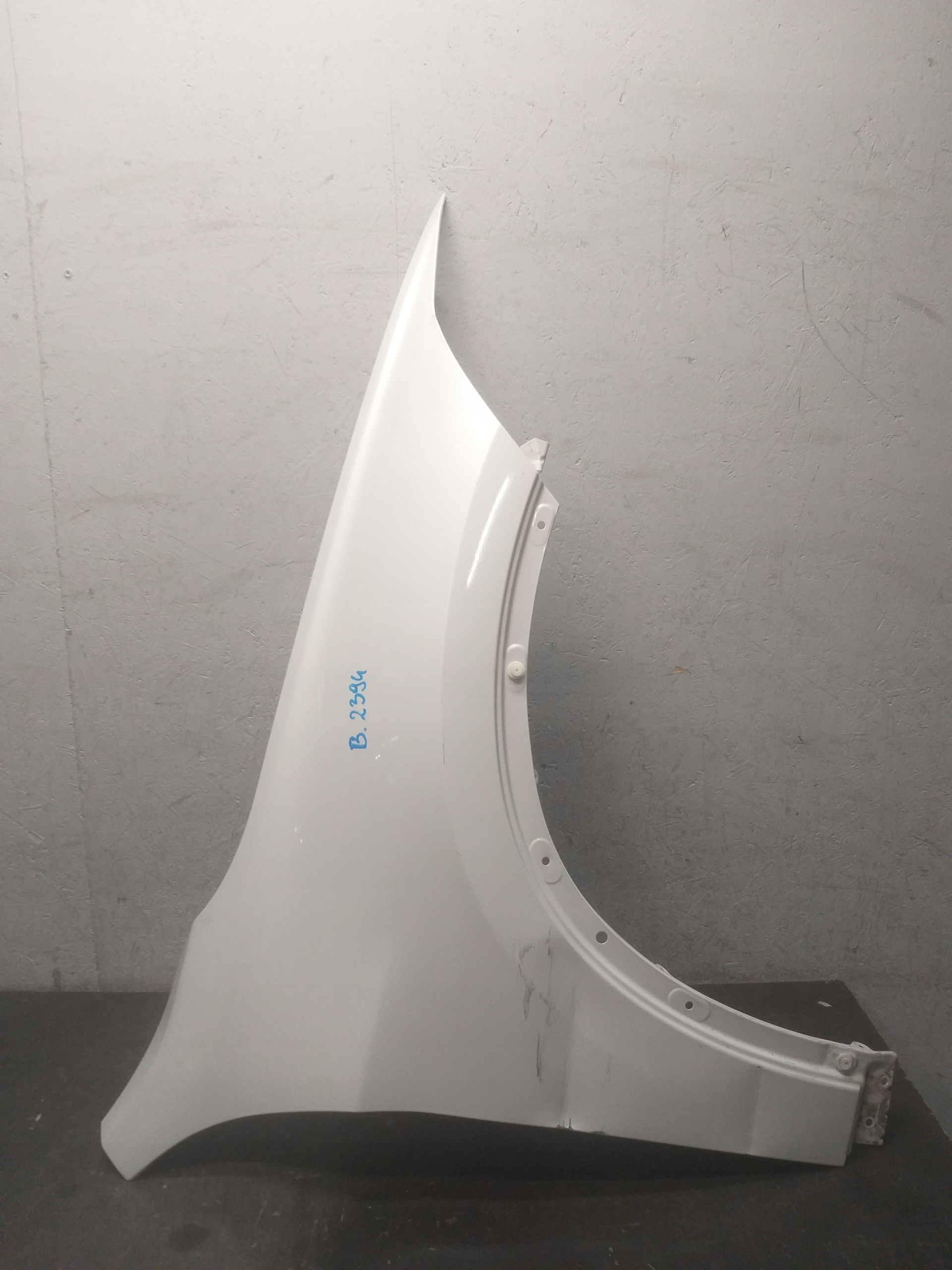 fender front right BMW X1 F48