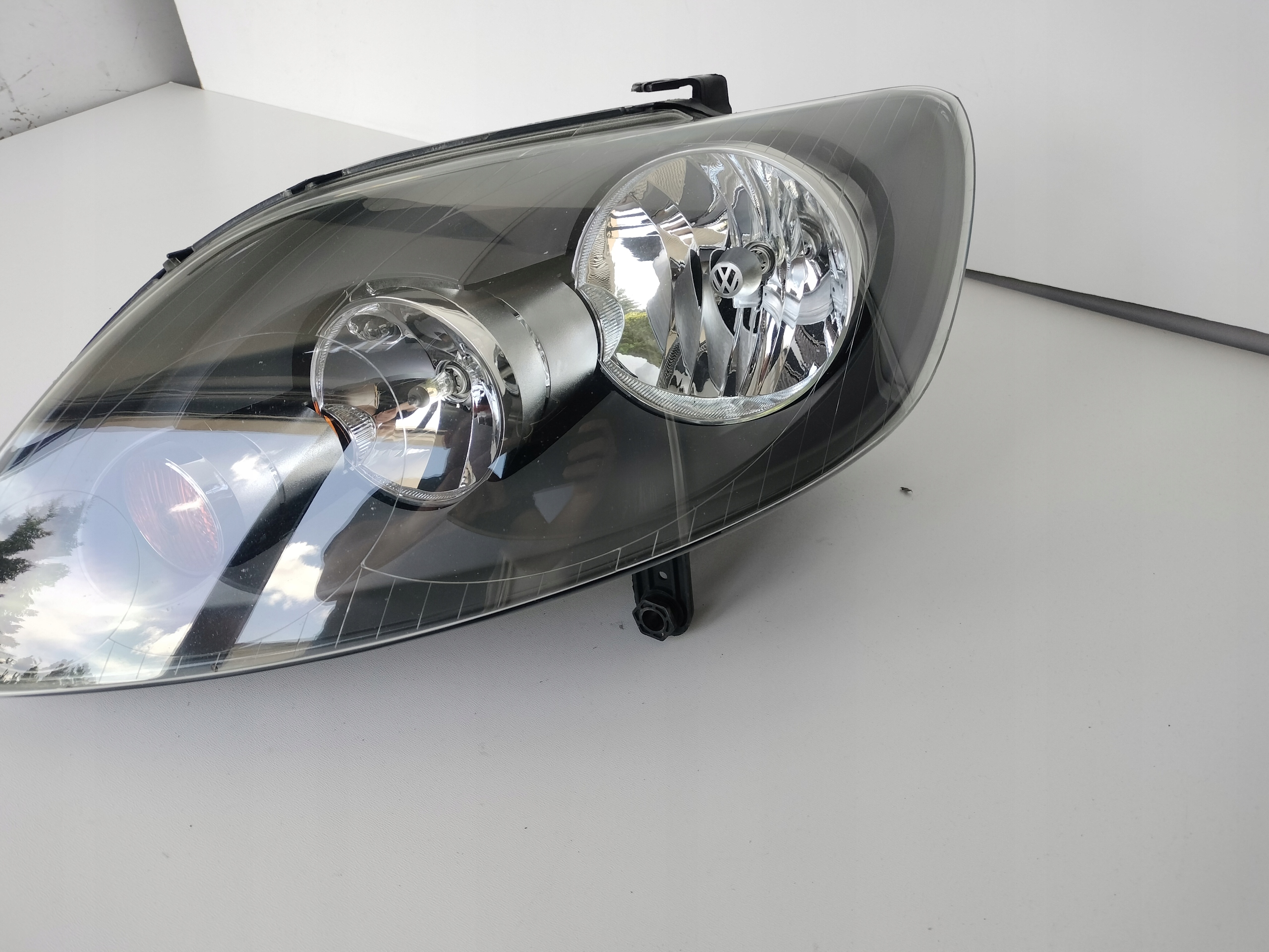 LAMPA LEWA REFLEKTOR VW GOLF V 5 PLUS + 5M 5M0 Numer katalogowy części 5M1941005D LAMPA LEWA REFLEKTOR VW GOLF V 5 PLUS + 5M 5M0