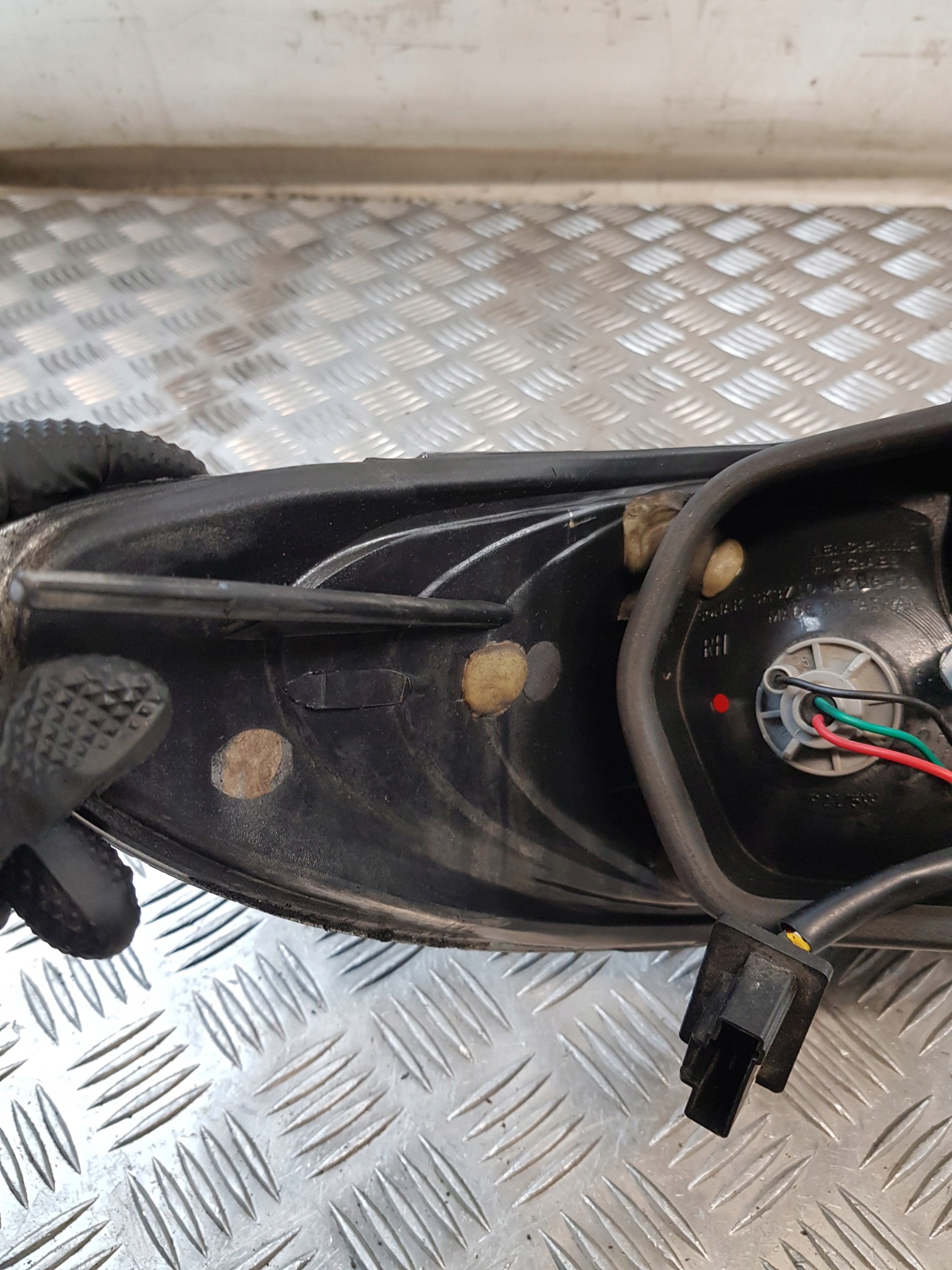 light right rear part PEUGEOT 206 04R