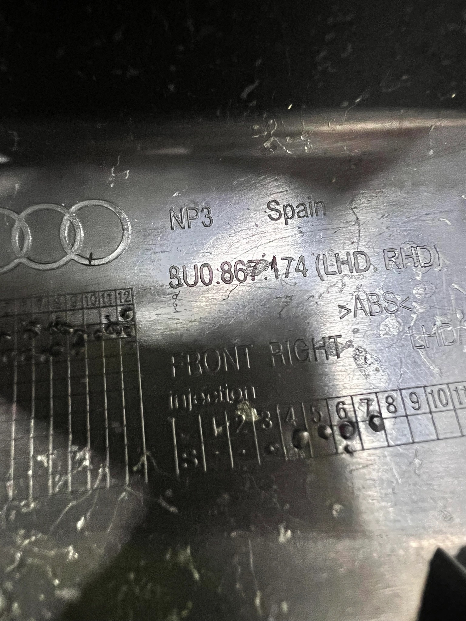 armrest BOCZKA door right front AUDI Q3 8U 8U0867174
