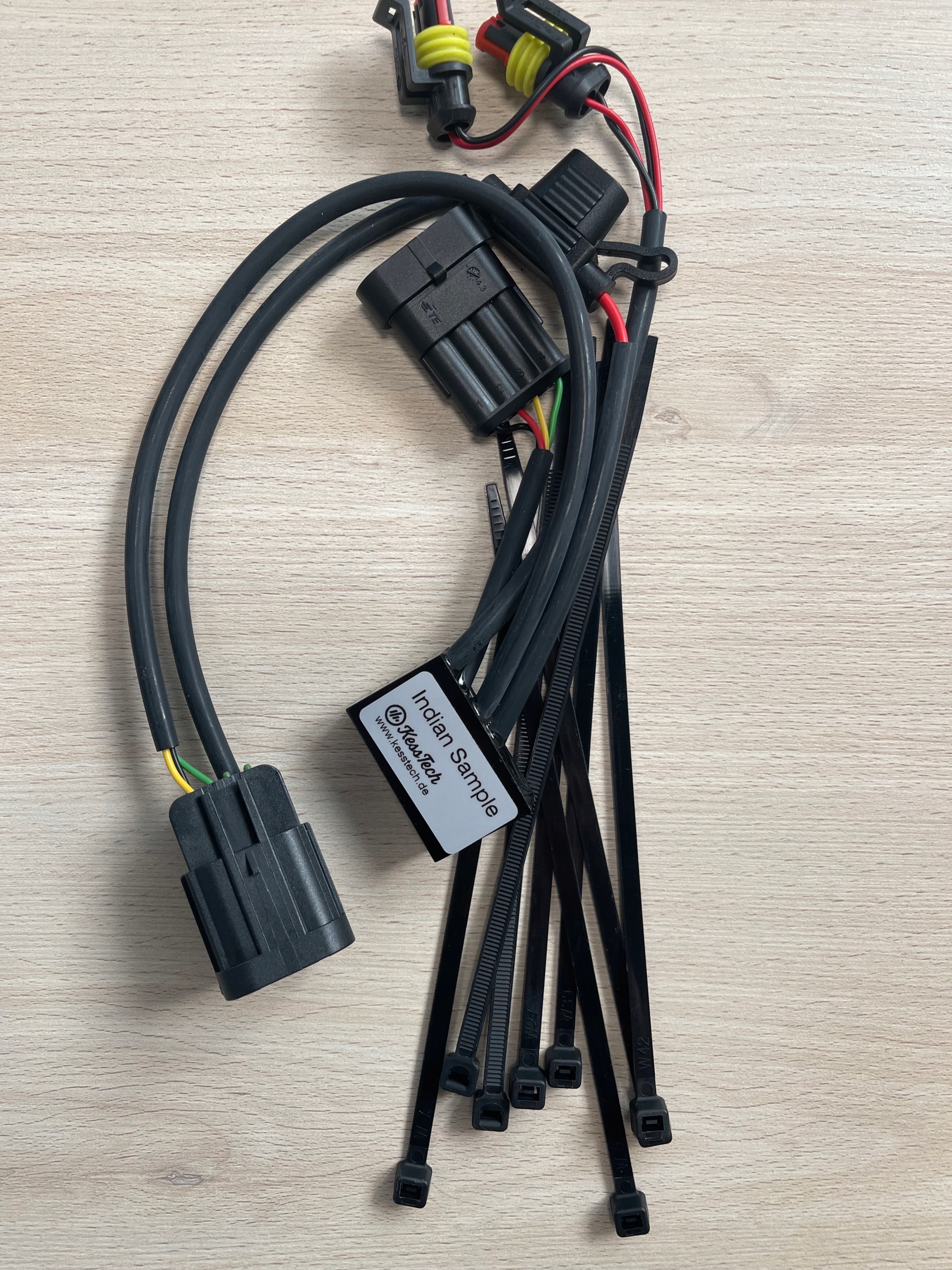 Modul ovládania výfukových klapiek KessTech Indian Sample