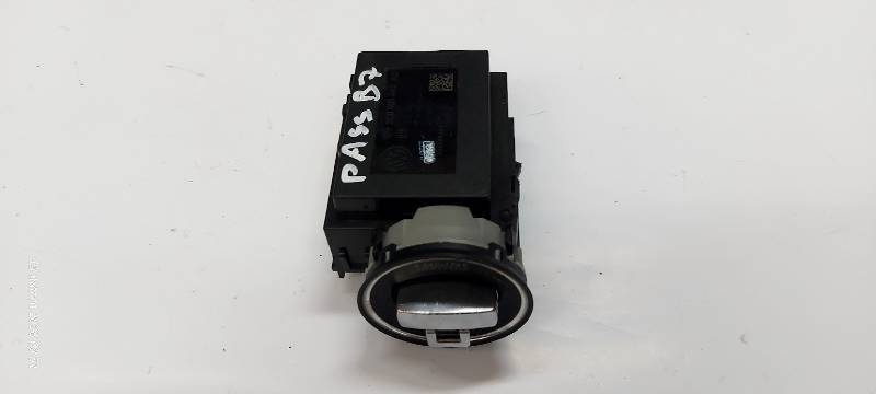 ignition Z KLUCZYKIEM PASSAT B7 3C0905843AD