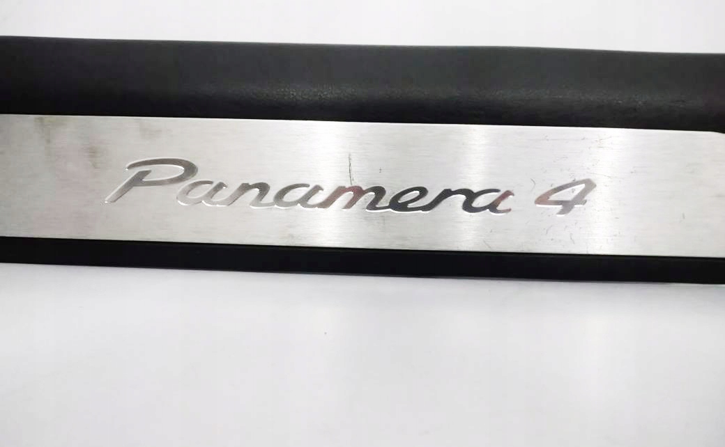 lišta bok PRAHU levý PORSCHE PANAMERA 971