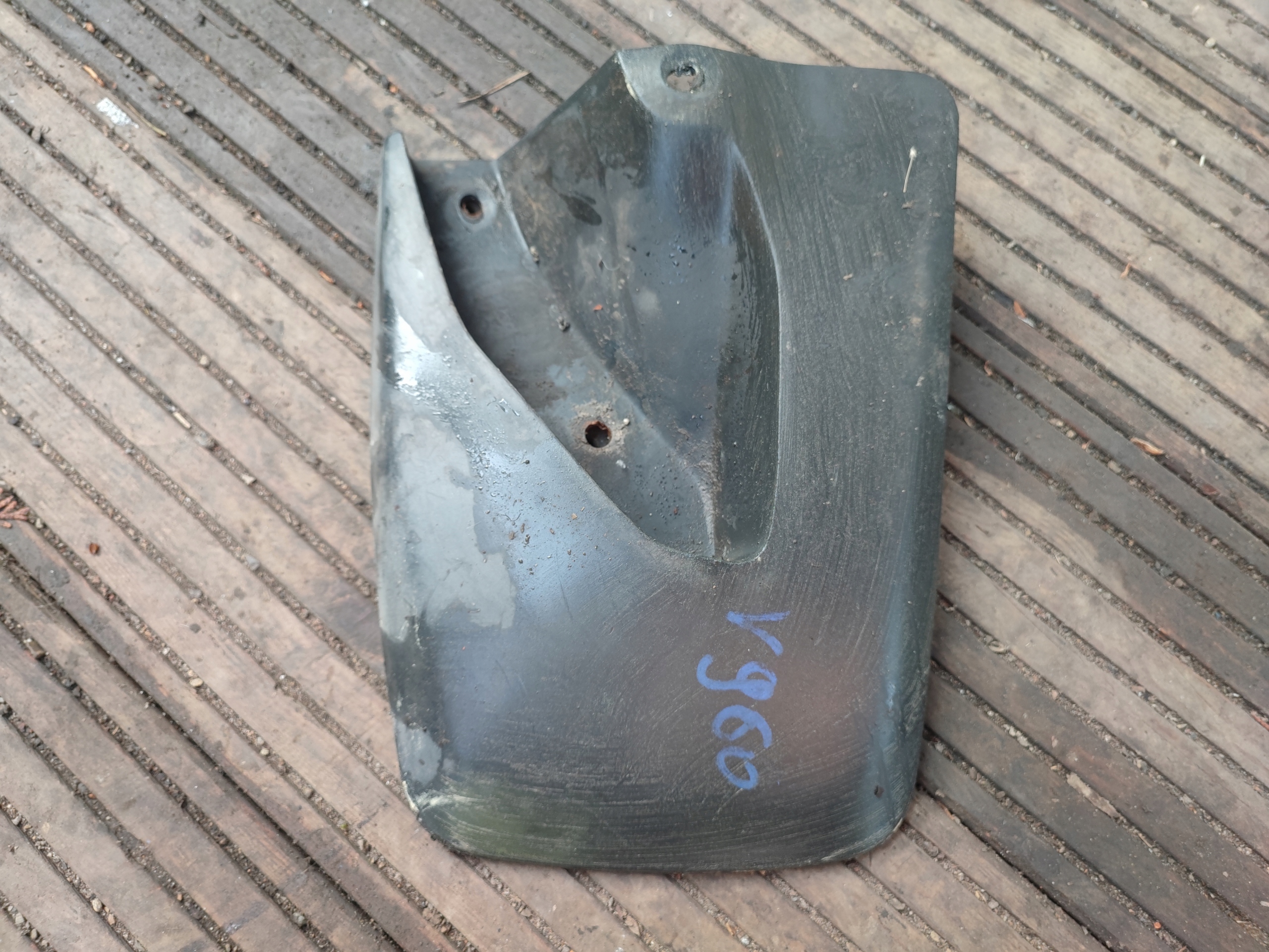 mudguard flap front VOLVO 960 9134296