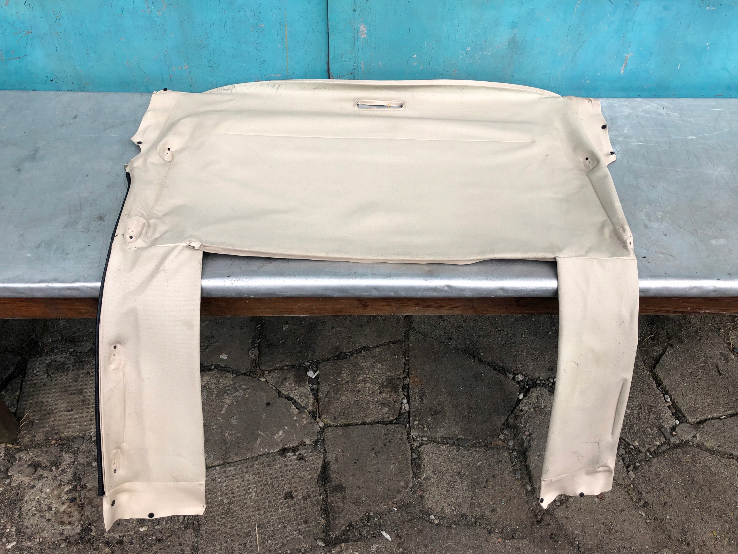 MERCEDES W124 COUPE PODSUFITKA SUFIT ORYGINAŁ