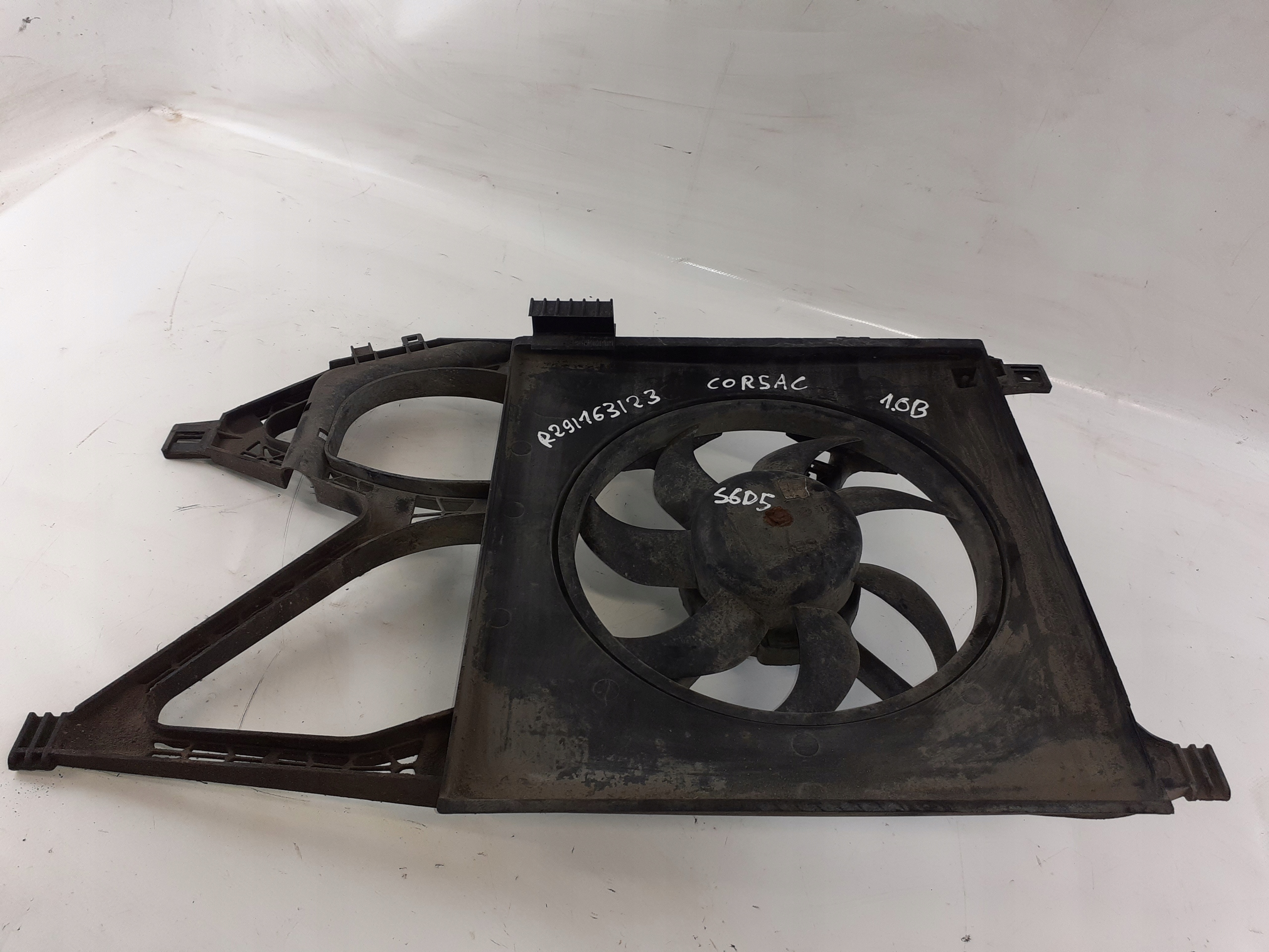 ventilátor chladiče Opel Corsa C 1.0