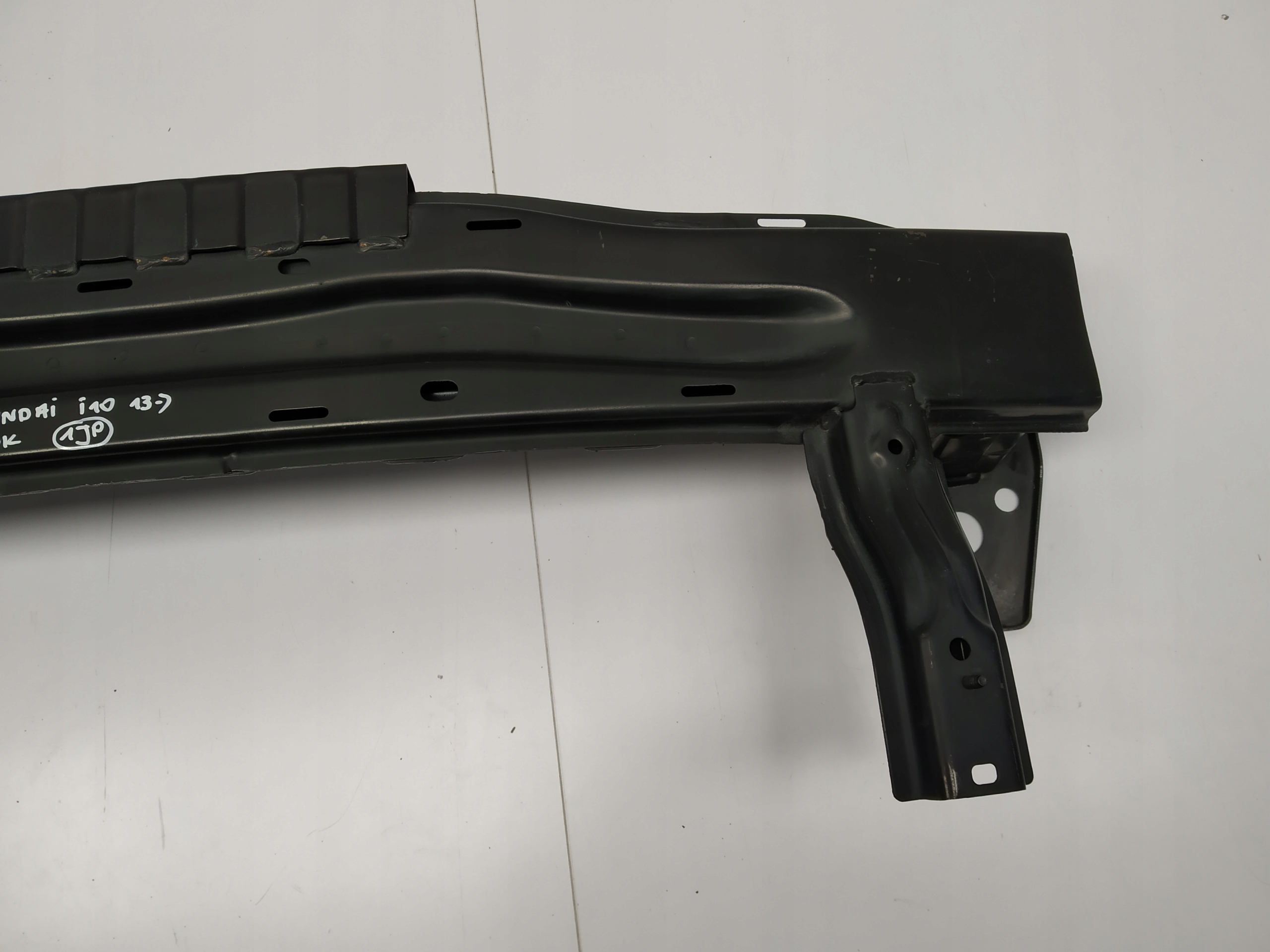 13+ Hyundai i10 II Dobra bumper support front originál
