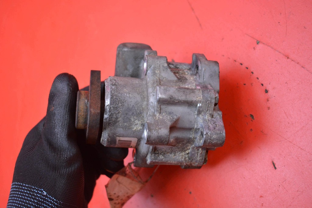 Pompa servosterzo volante 7692974 BMW E90 E91 2.0 D 163 KM 04-10