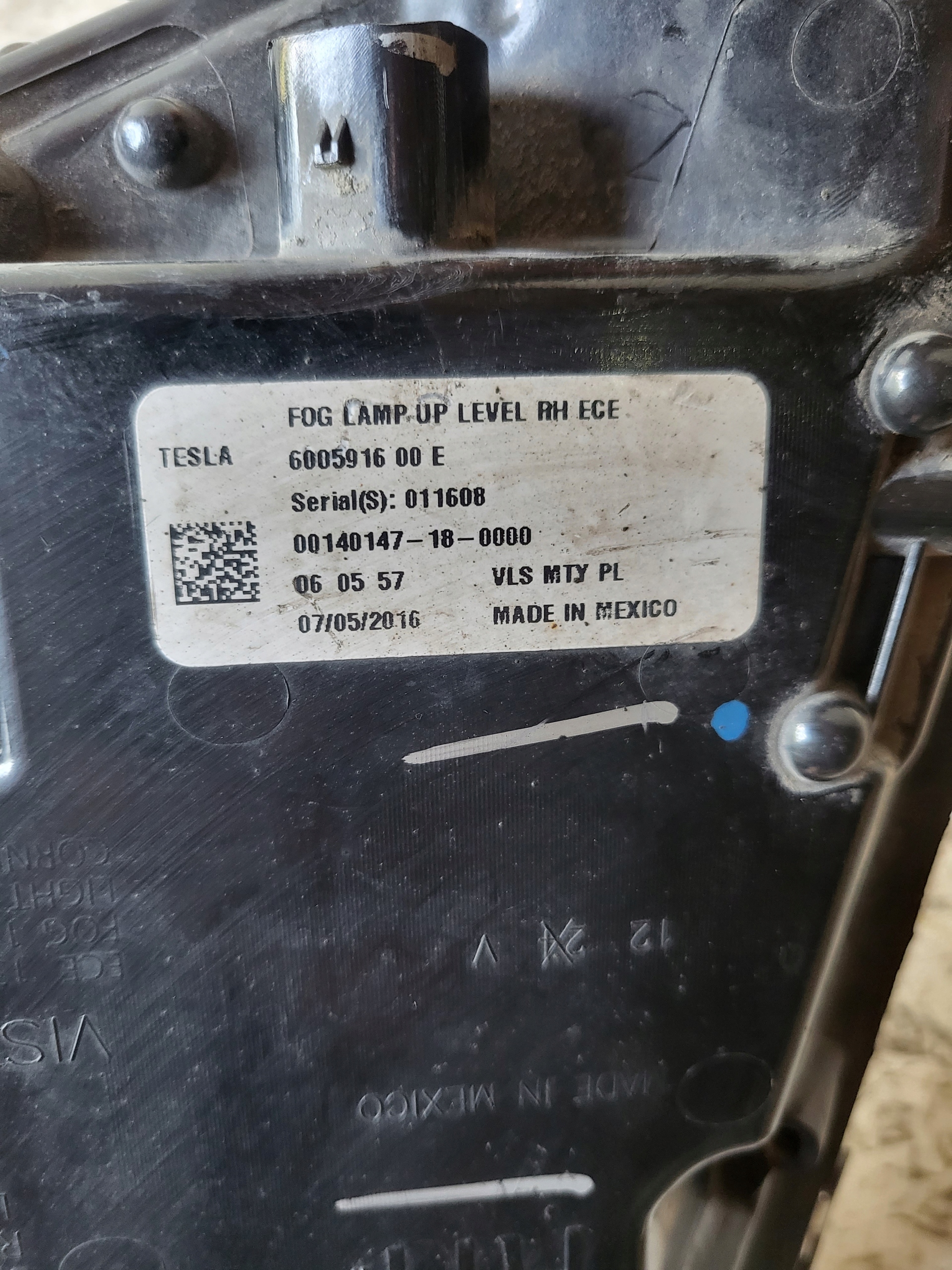 tesla MODEL S РЕСТАЙЛИНГ ГАЛОГЕН правый передний 6005916-00E