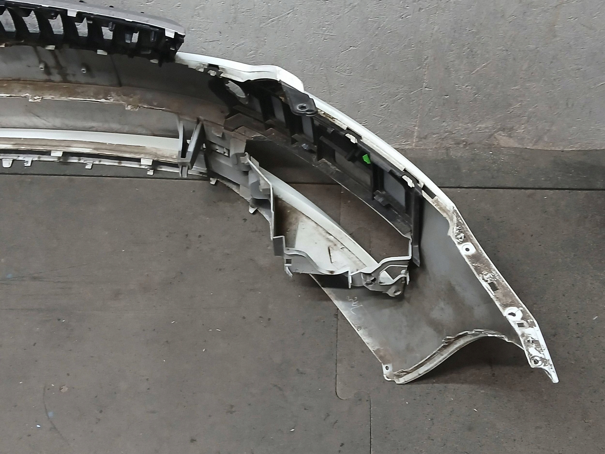 bumper front SKODA OCTAVIA III 3 LIFT 17- 5E