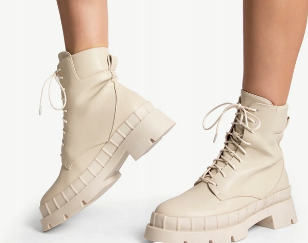 RAID trapery botki na platformie wiązane ecru super r. 39 Marka Raid