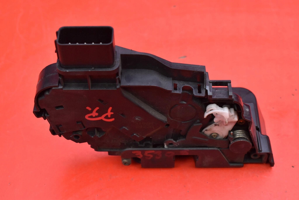 lock right front front EU 30753664 VOLVO C30 1 and 06-09