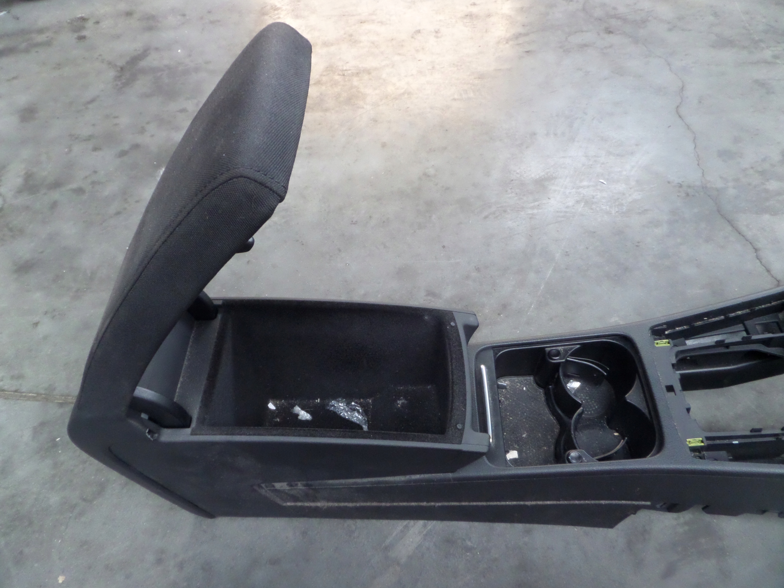 TUNEL media bracciolo VW PASSAT B7 3AA