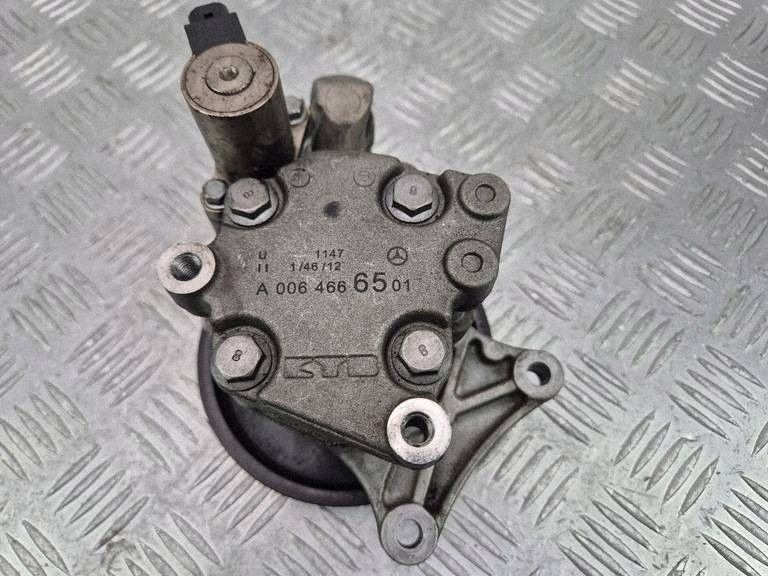 Mercedes C200 CGI W204 Pompa servosterzo M271860 A0064666501